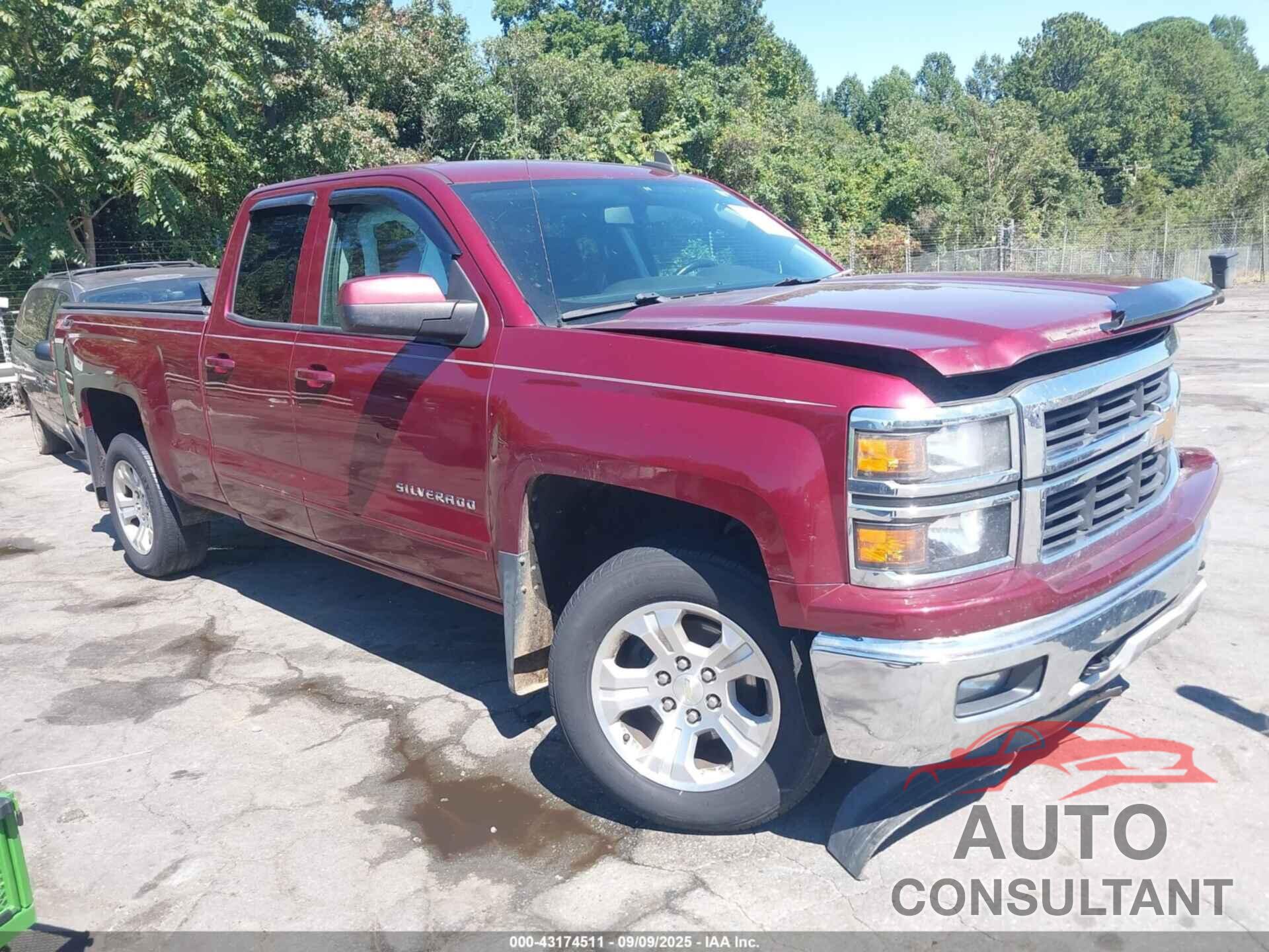 CHEVROLET SILVERADO 1500 2015 - 1GCVKREC8FZ389983