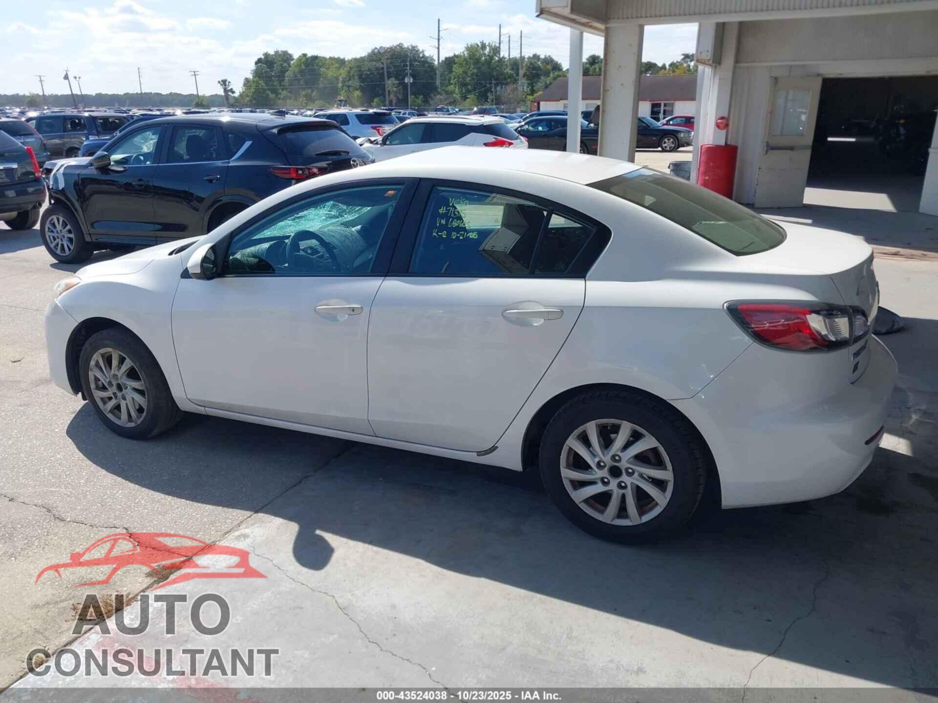 MAZDA MAZDA3 2012 - JM1BL1V75C1680603