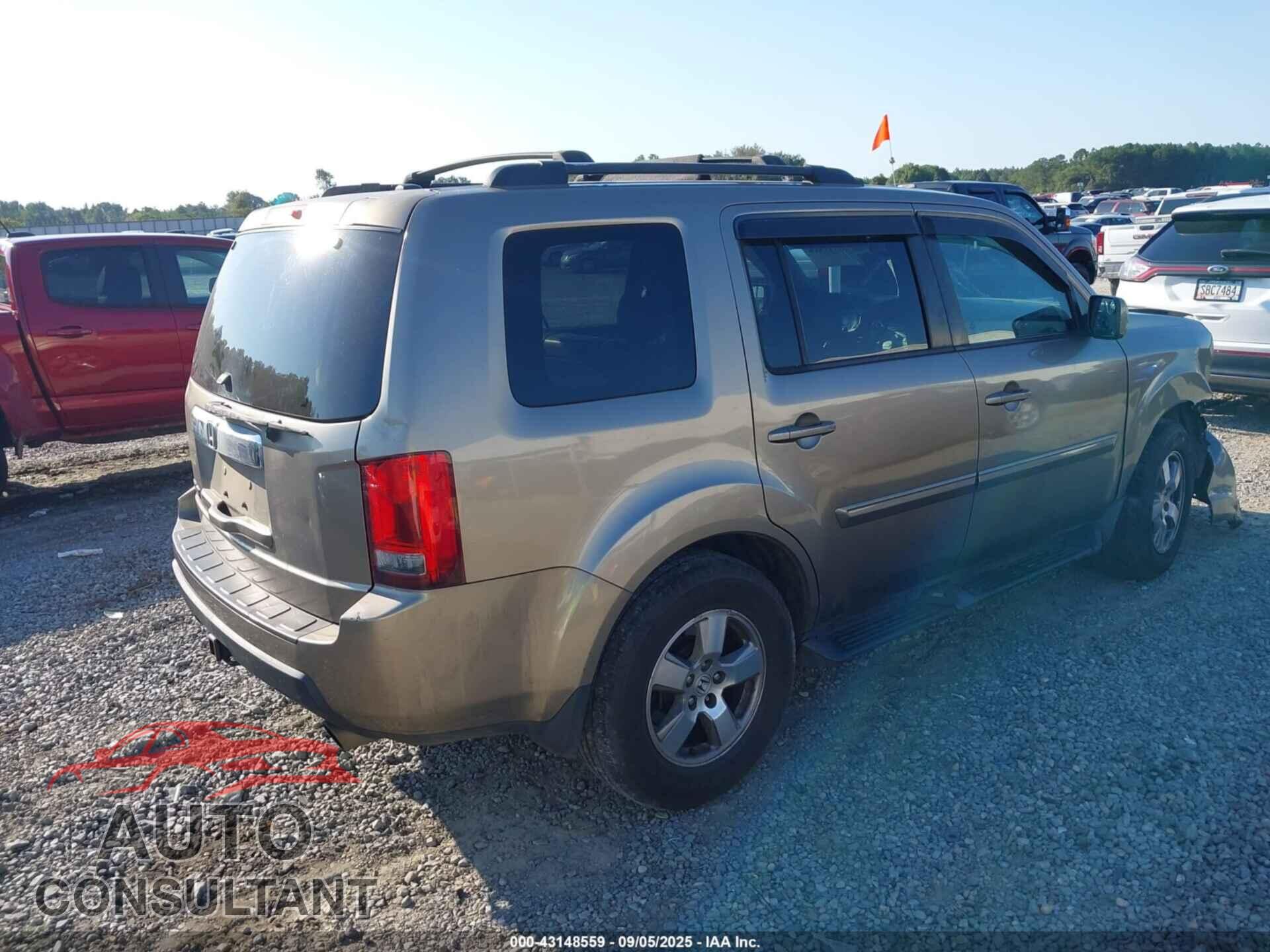HONDA PILOT 2011 - 5FNYF3H53BB005653