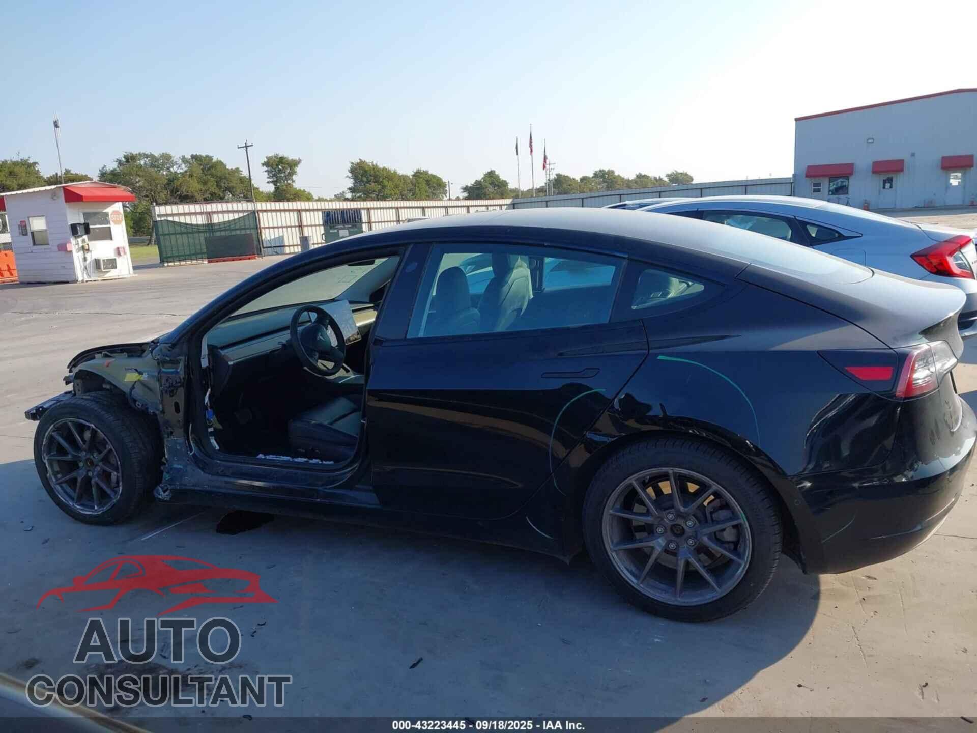TESLA MODEL 3 2021 - 5YJ3E1EA7MF996720