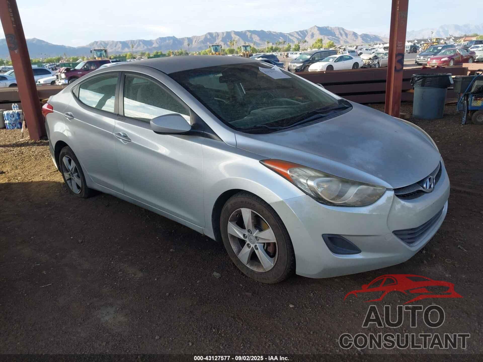 HYUNDAI ELANTRA 2013 - 5NPDH4AE0DH391834