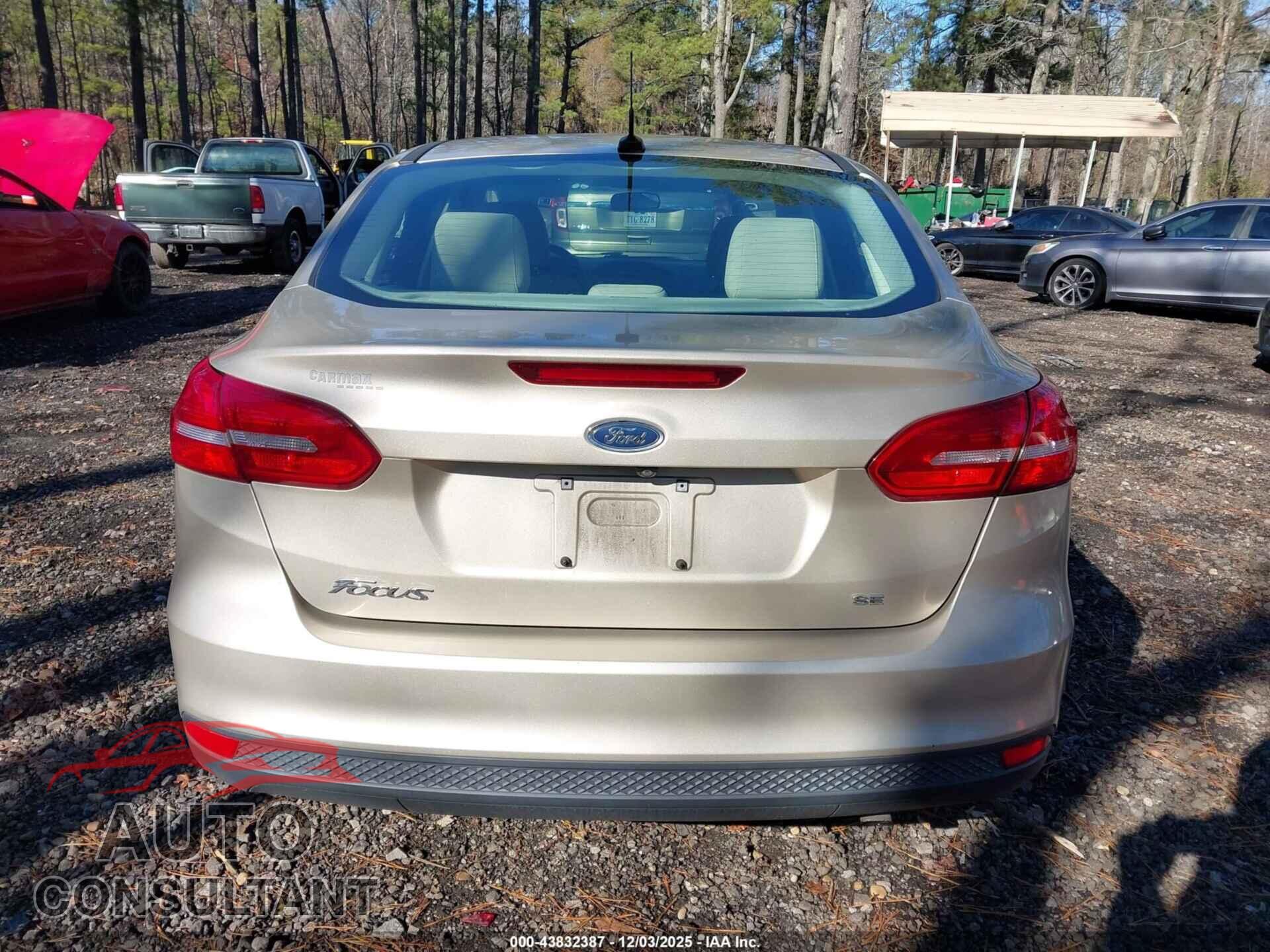 FORD FOCUS 2017 - 1FADP3F21HL252573