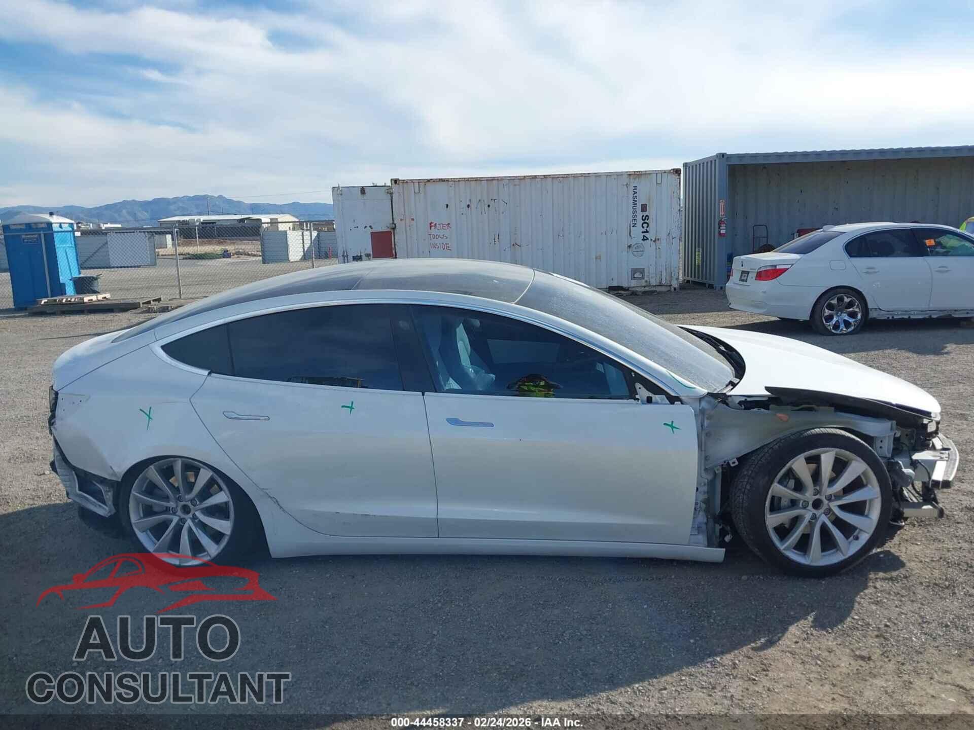 TESLA MODEL 3 2019 - 5YJ3E1EA3KF346392