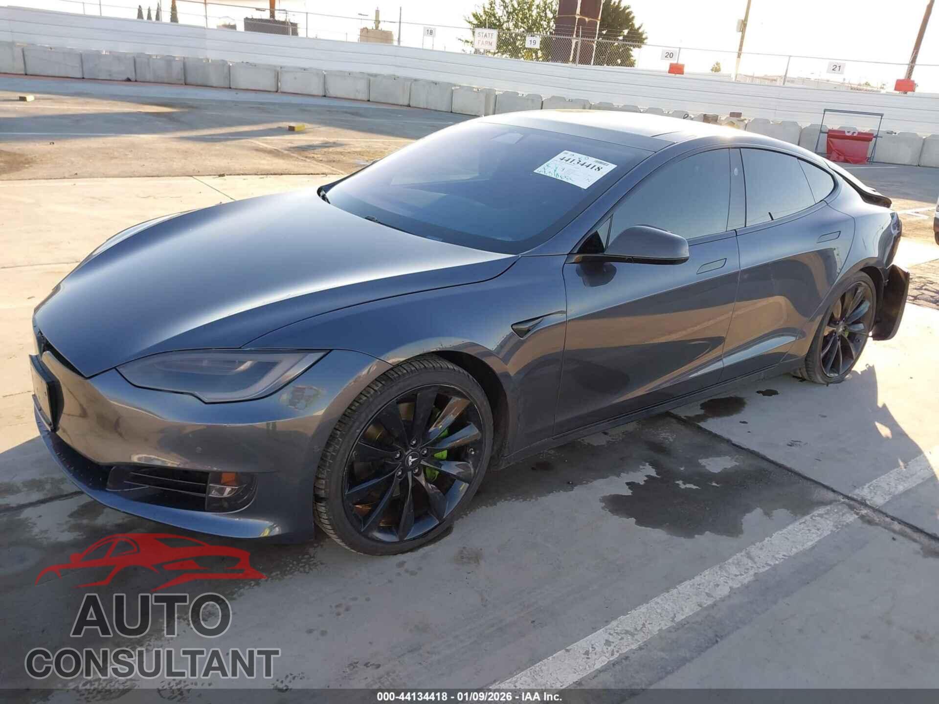 TESLA MODEL S 2018 - 5YJSA1E46JF286754