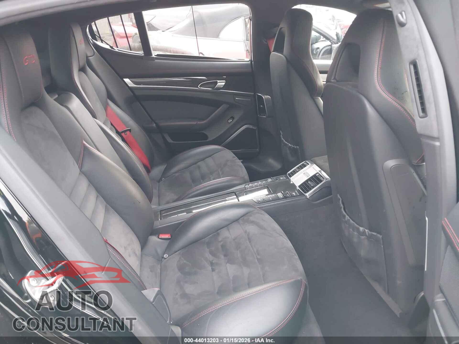 PORSCHE PANAMERA 2013 - WP0AF2A71DL076762