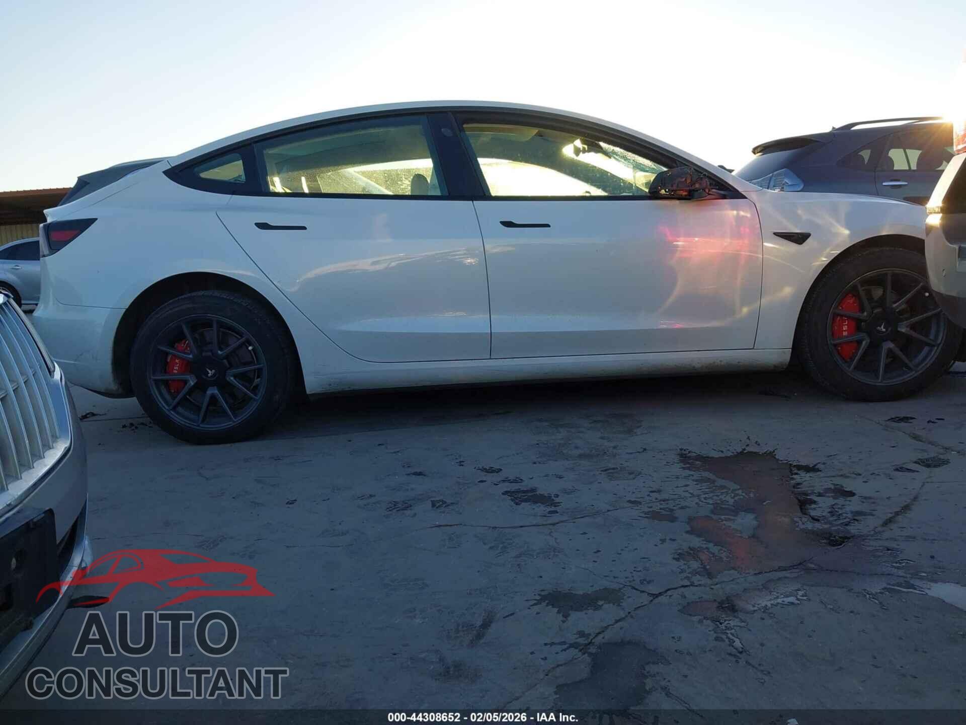 TESLA MODEL 3 2023 - 5YJ3E1EA0PF542183