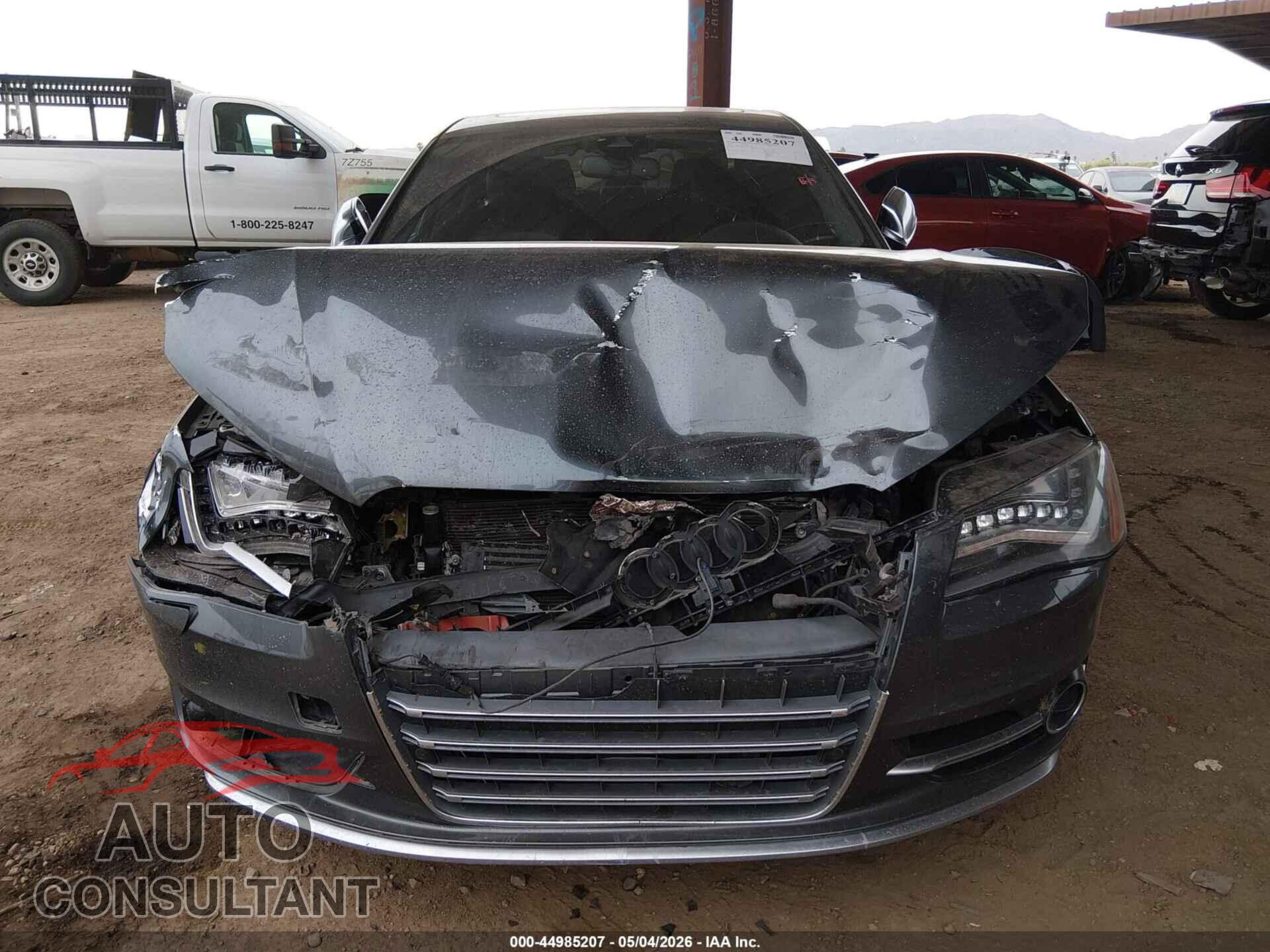 AUDI S8 2013 - WAUD2AFD1DN027421