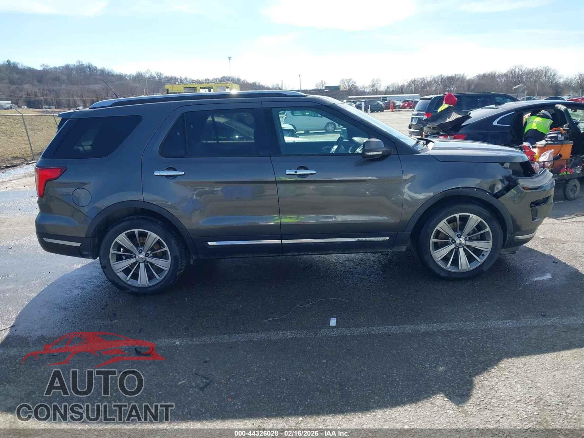 FORD EXPLORER 2018 - 1FM5K7F83JGB13631