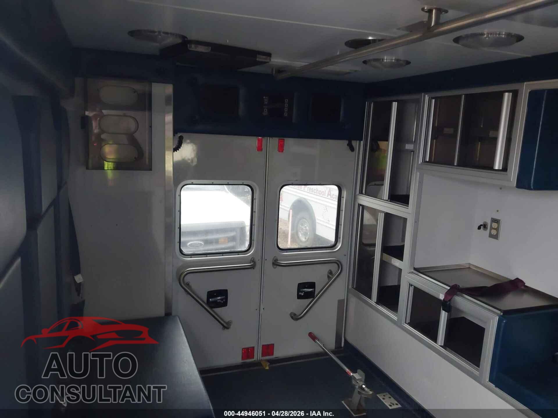 FORD E-350 CUTAWAY 2011 - 1FDWE3FS8BDB00117