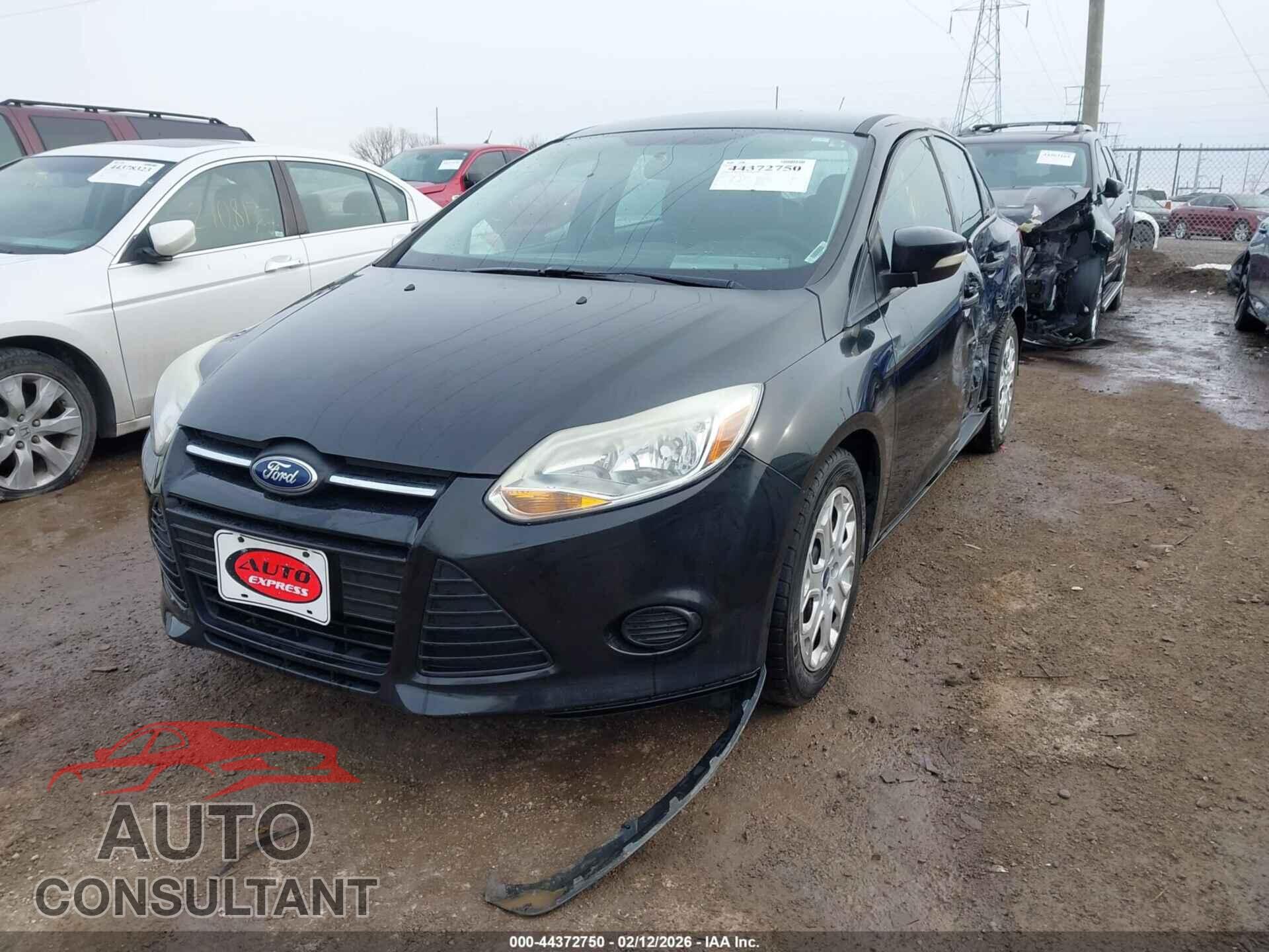 FORD FOCUS 2014 - 1FADP3F26EL401247