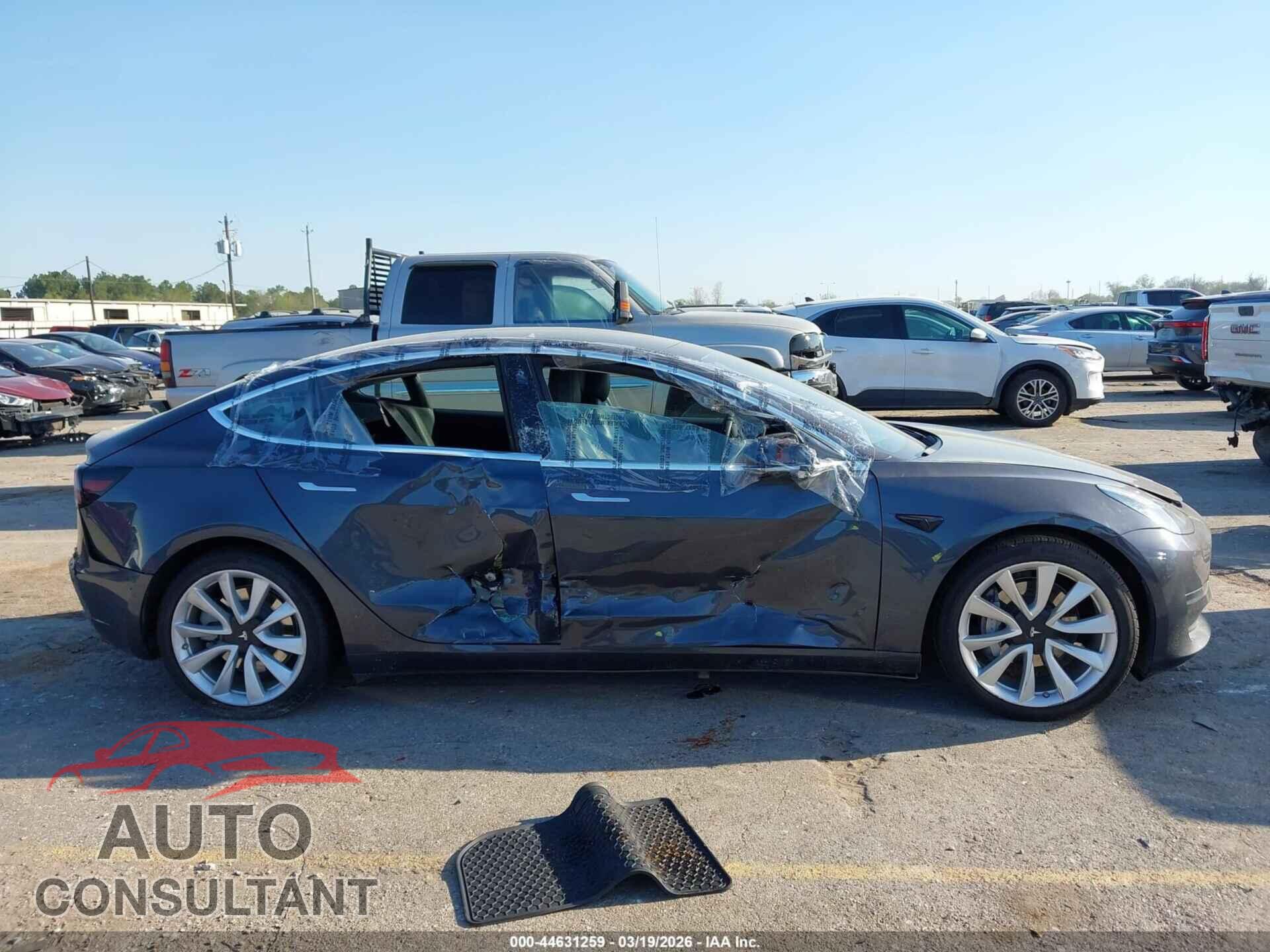 TESLA MODEL 3 2020 - 5YJ3E1EA7LF807921