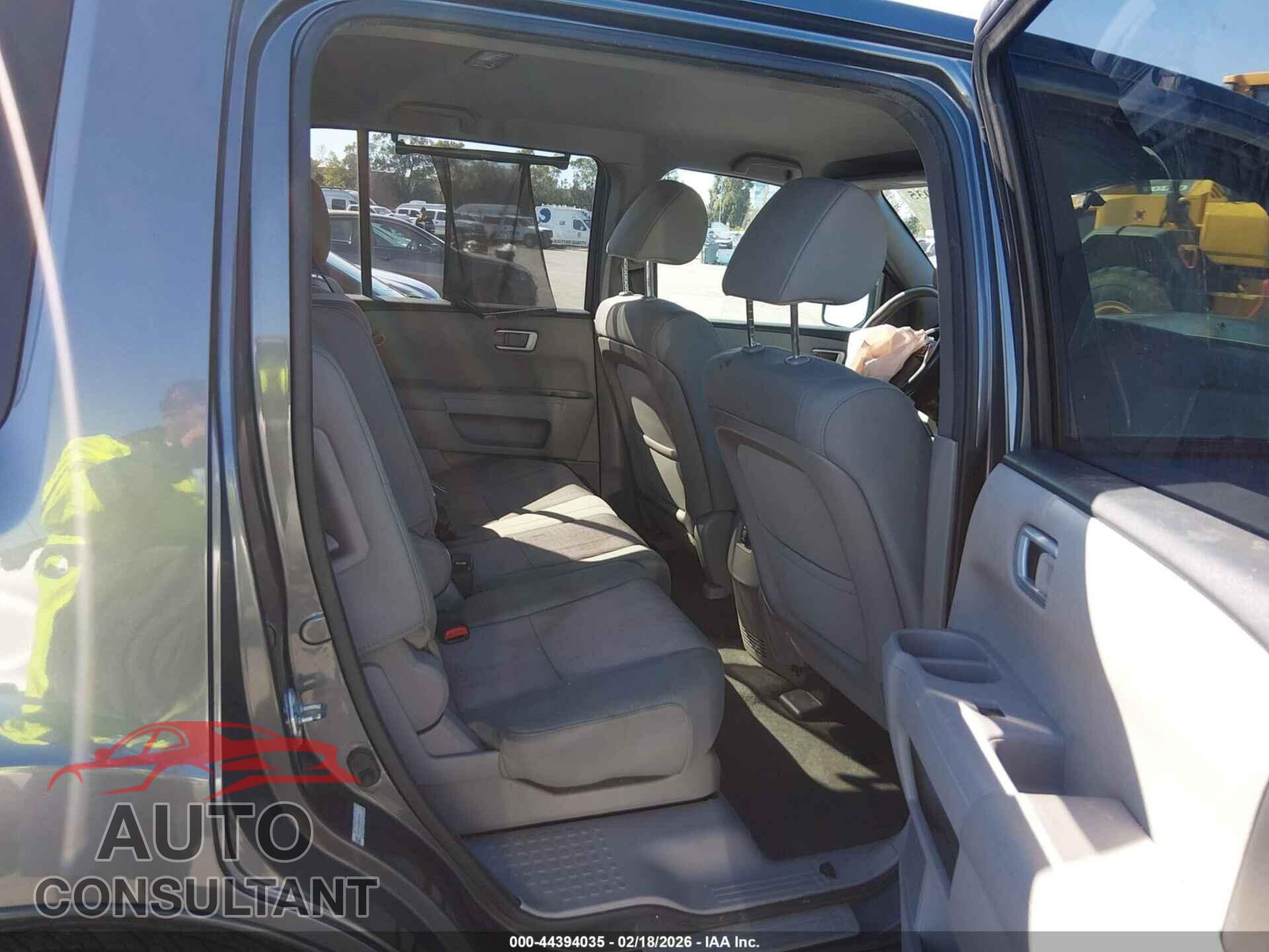 HONDA PILOT 2013 - 5FNYF3H42DB030246