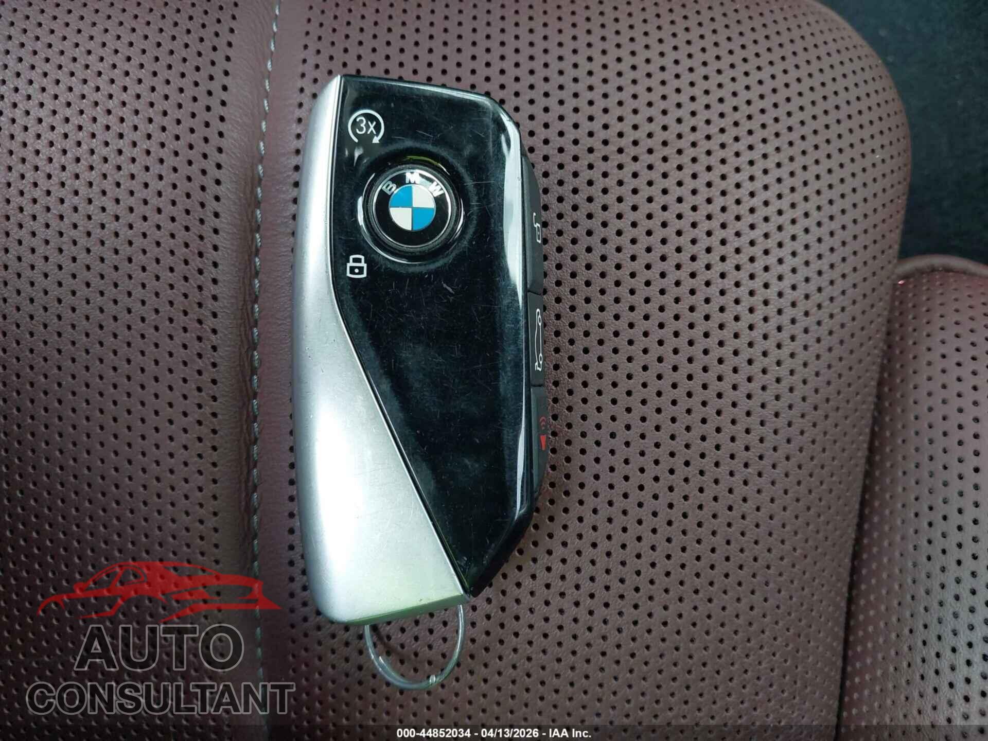 BMW 740I 2025 - WBA33EH04SCU72562