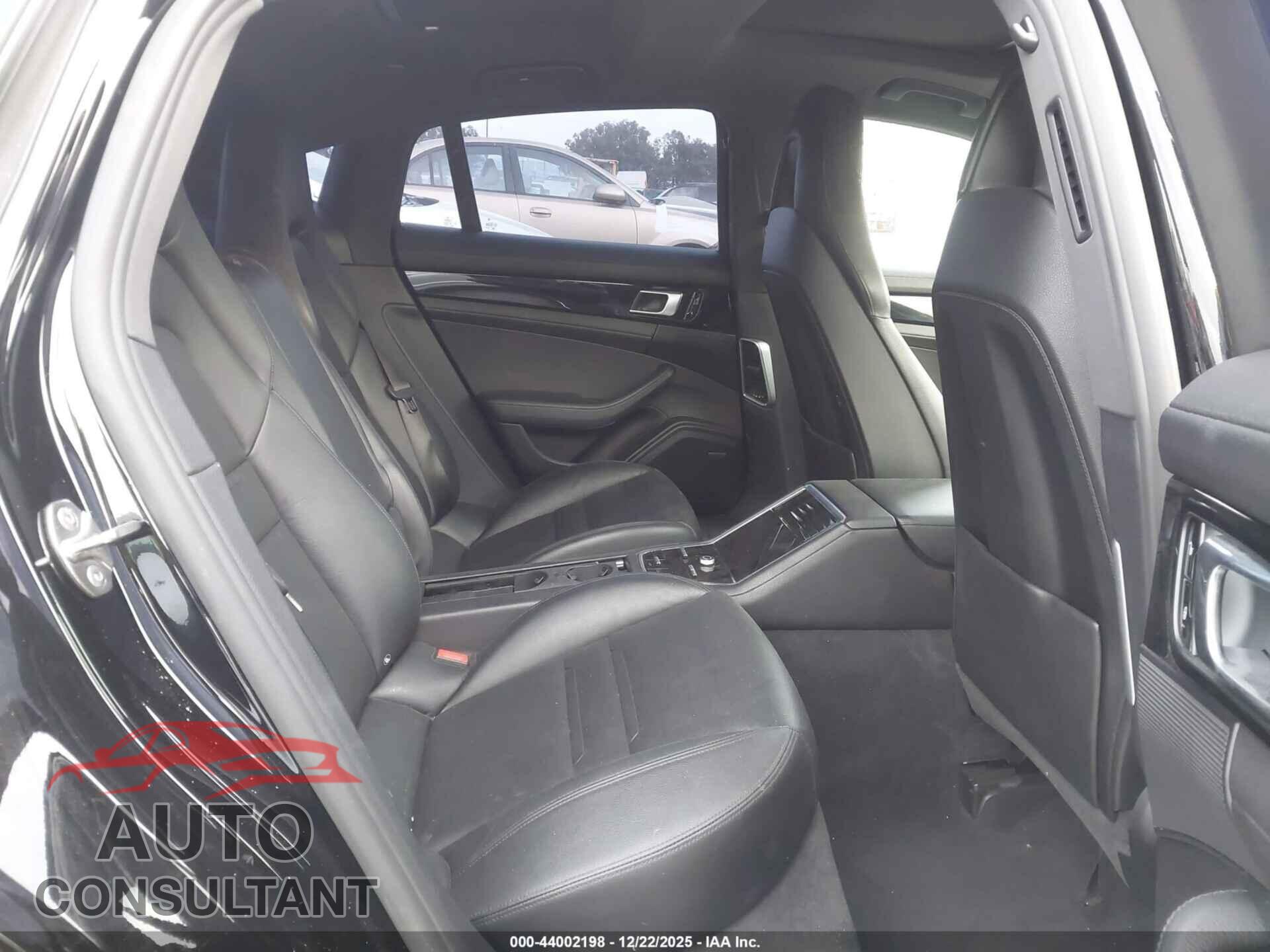 PORSCHE PANAMERA 2018 - WP0AA2A73JL100554
