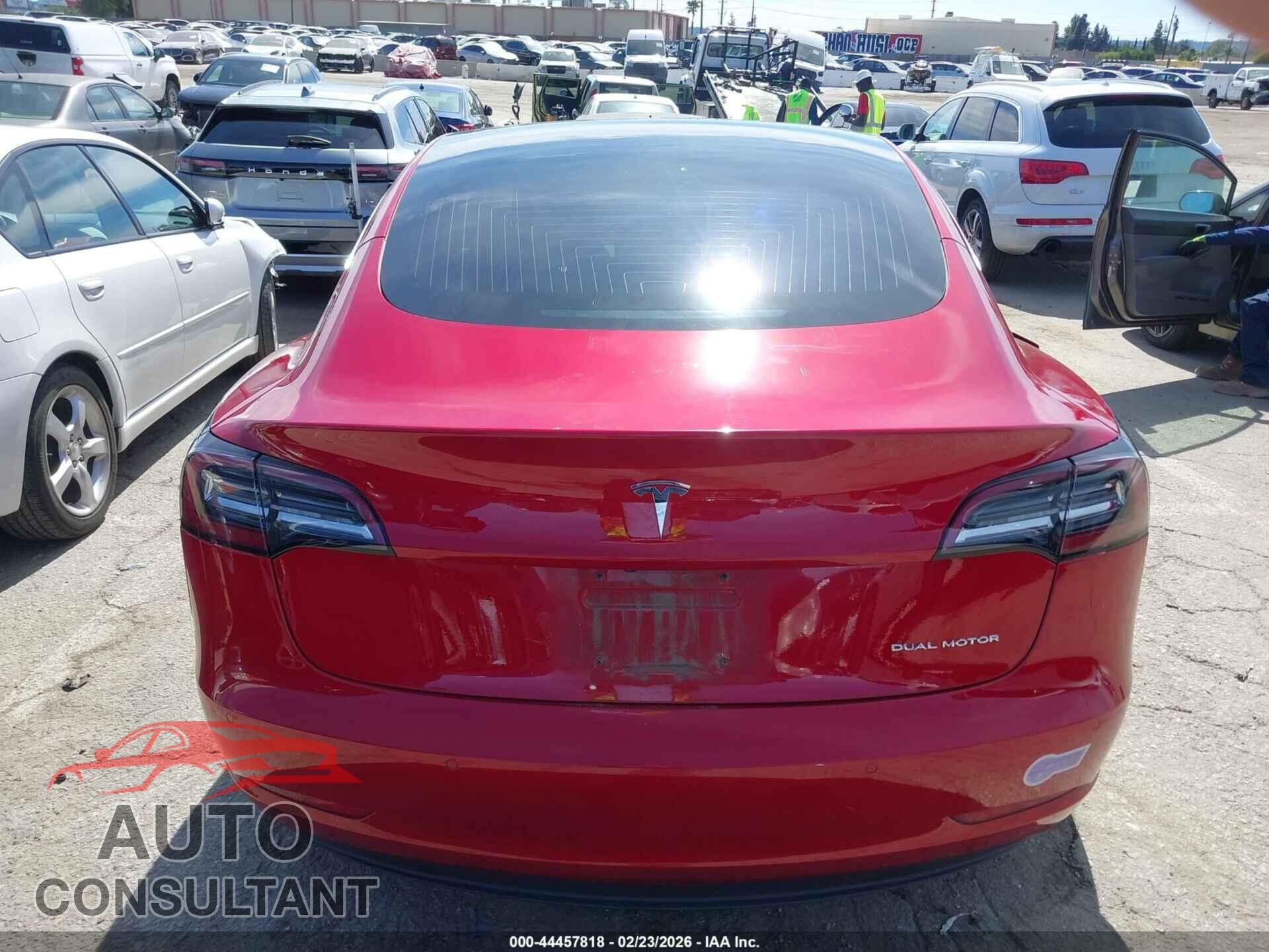 TESLA MODEL 3 2018 - 5YJ3E1EB9JF097619