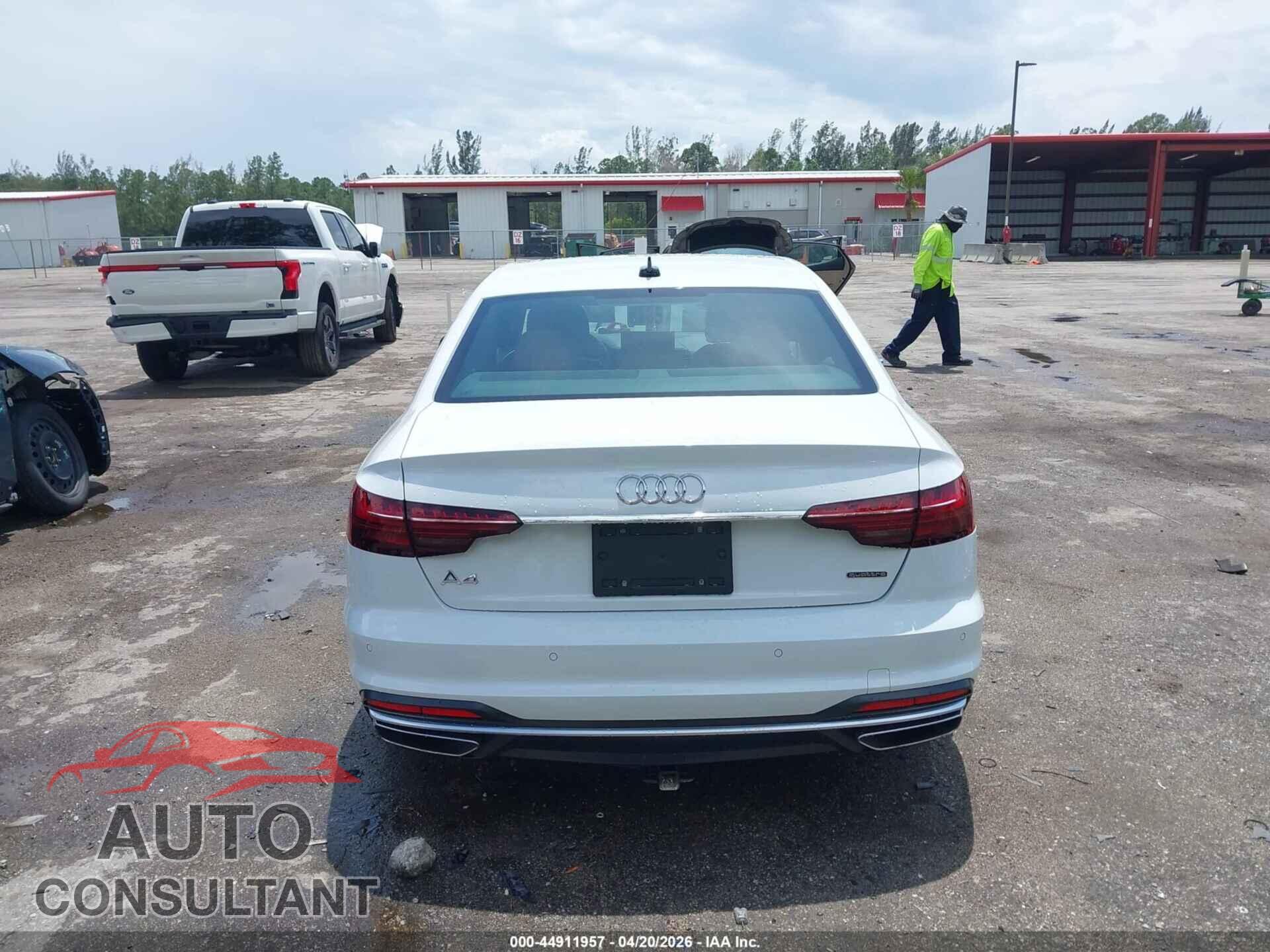AUDI A4 2024 - WAUDAAF45RN019039