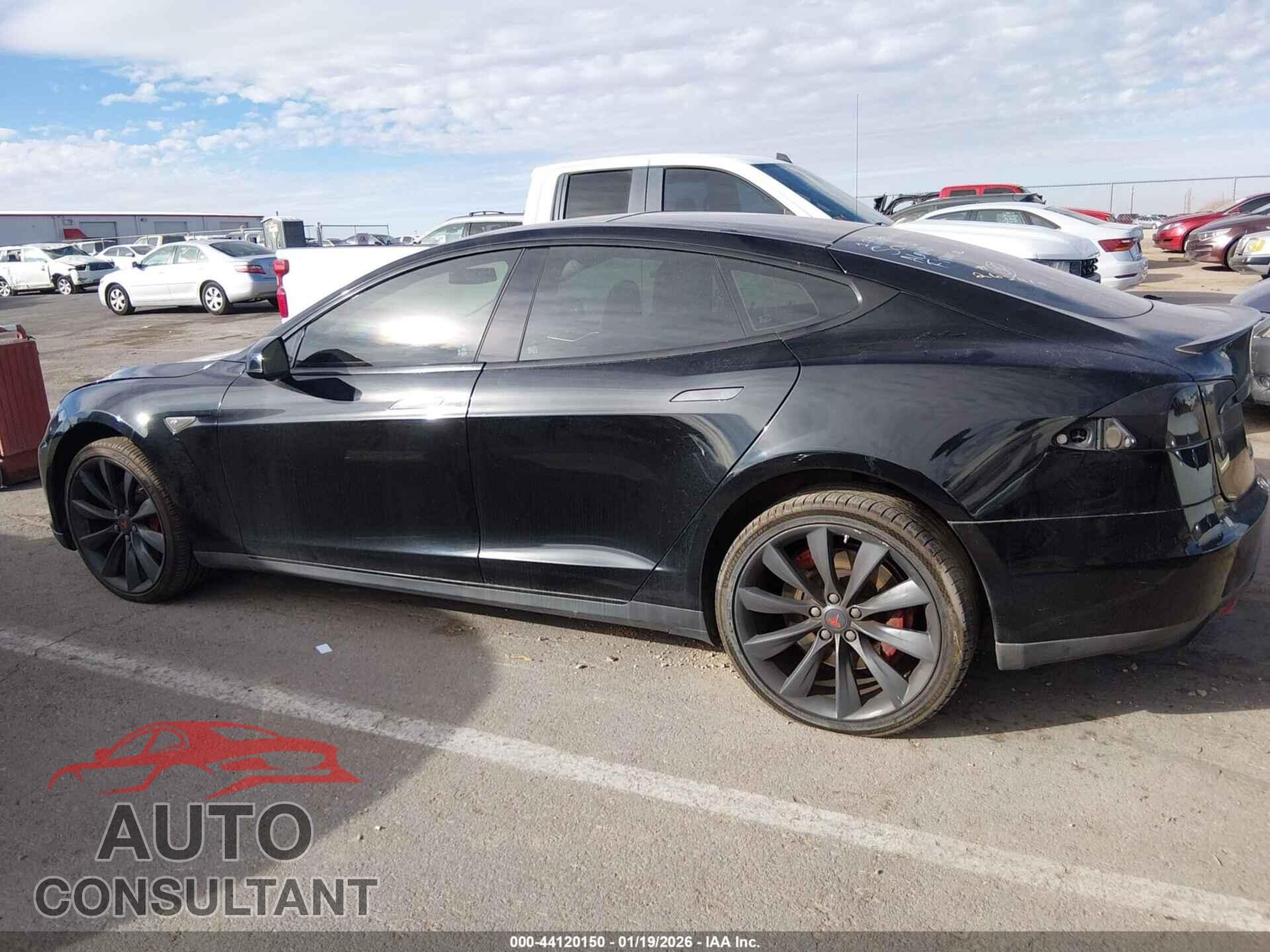 TESLA MODEL S 2013 - 5YJSA1CP0DFP13217