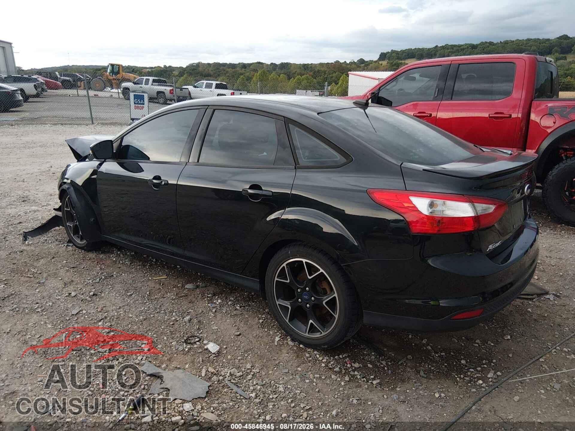 FORD FOCUS 2014 - 1FADP3F27EL227477