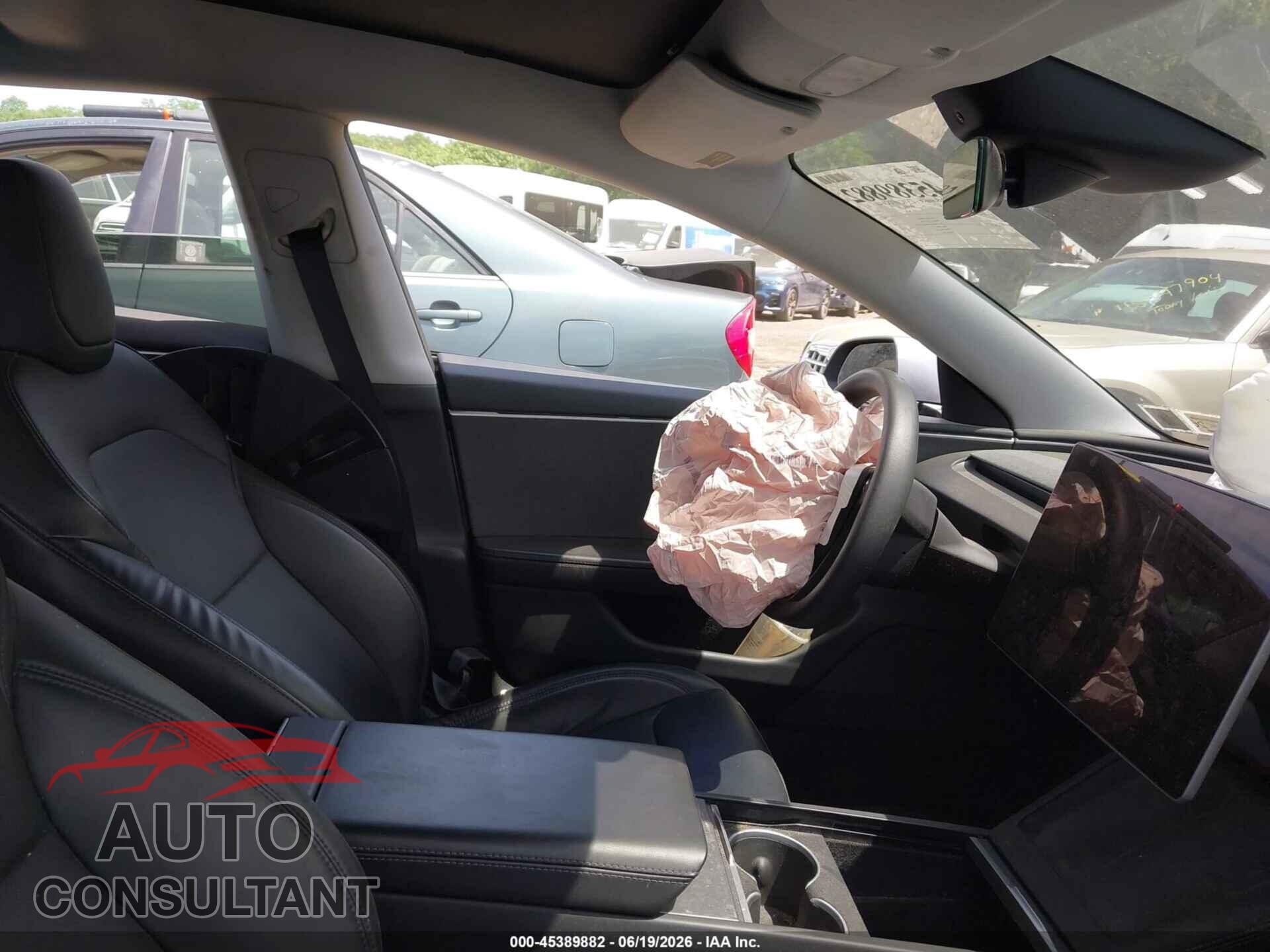 TESLA MODEL 3 2024 - 5YJ3E1EA2RF858056