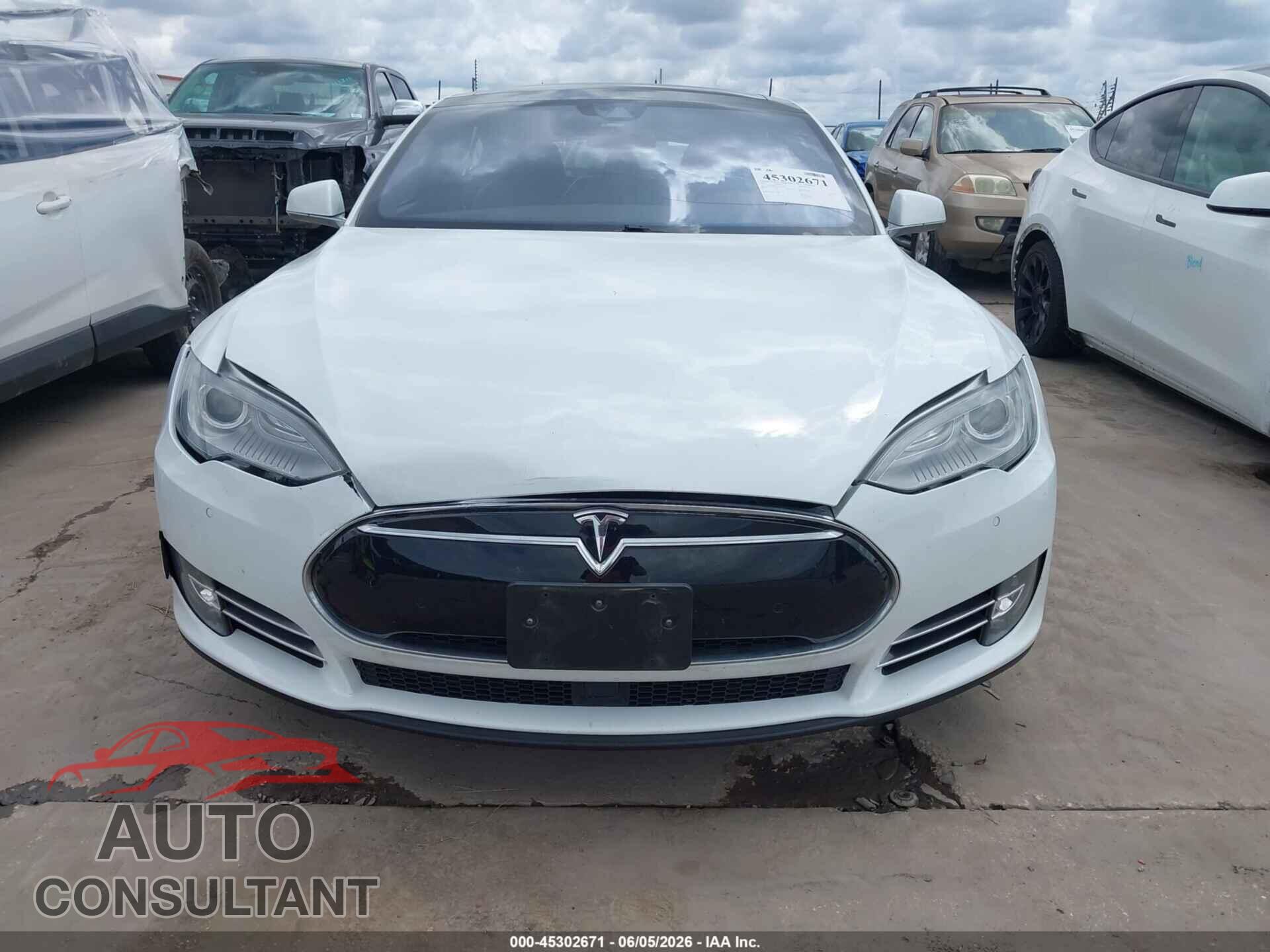 TESLA MODEL S 2015 - 5YJSA1E12FF110670