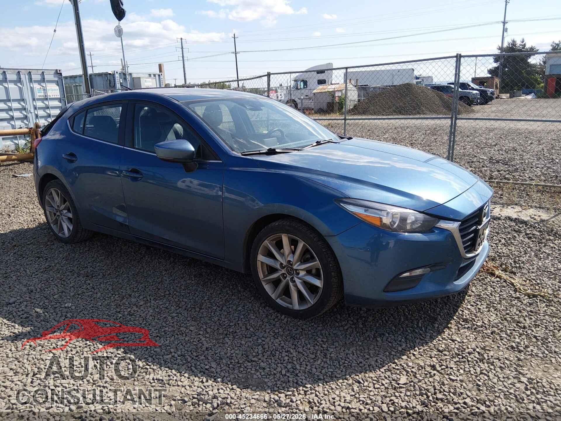 MAZDA MAZDA3 2017 - JM1BN1L77H1128640