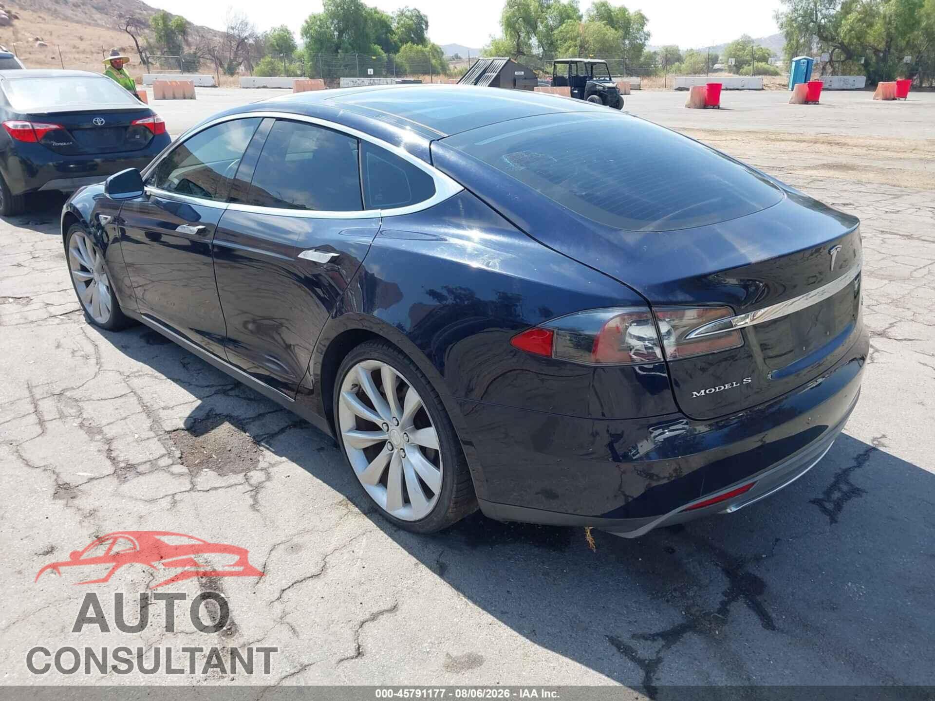 TESLA MODEL S 2013 - 5YJSA1DP7DFP11611