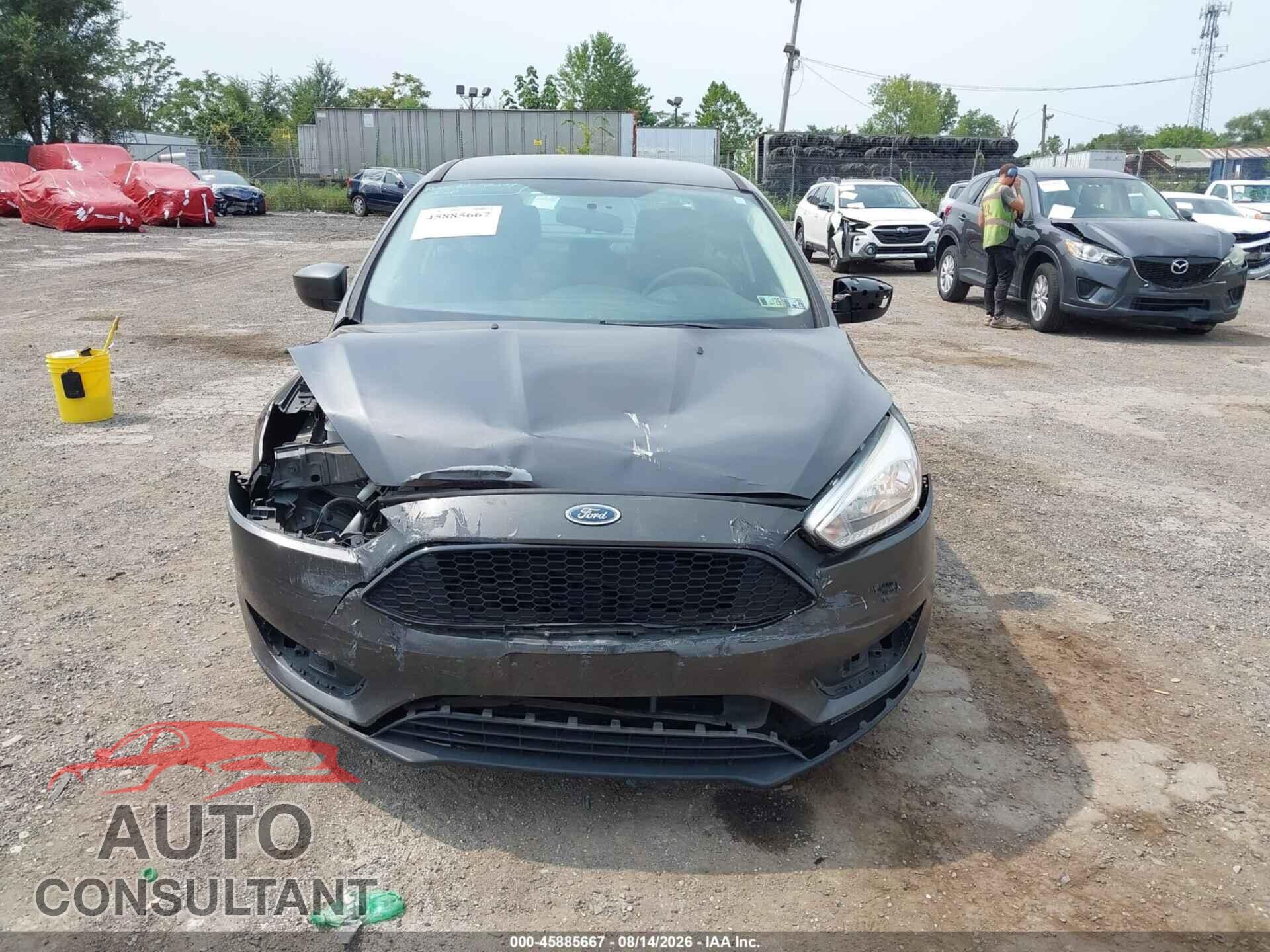 FORD FOCUS 2018 - 1FADP3F22JL250210