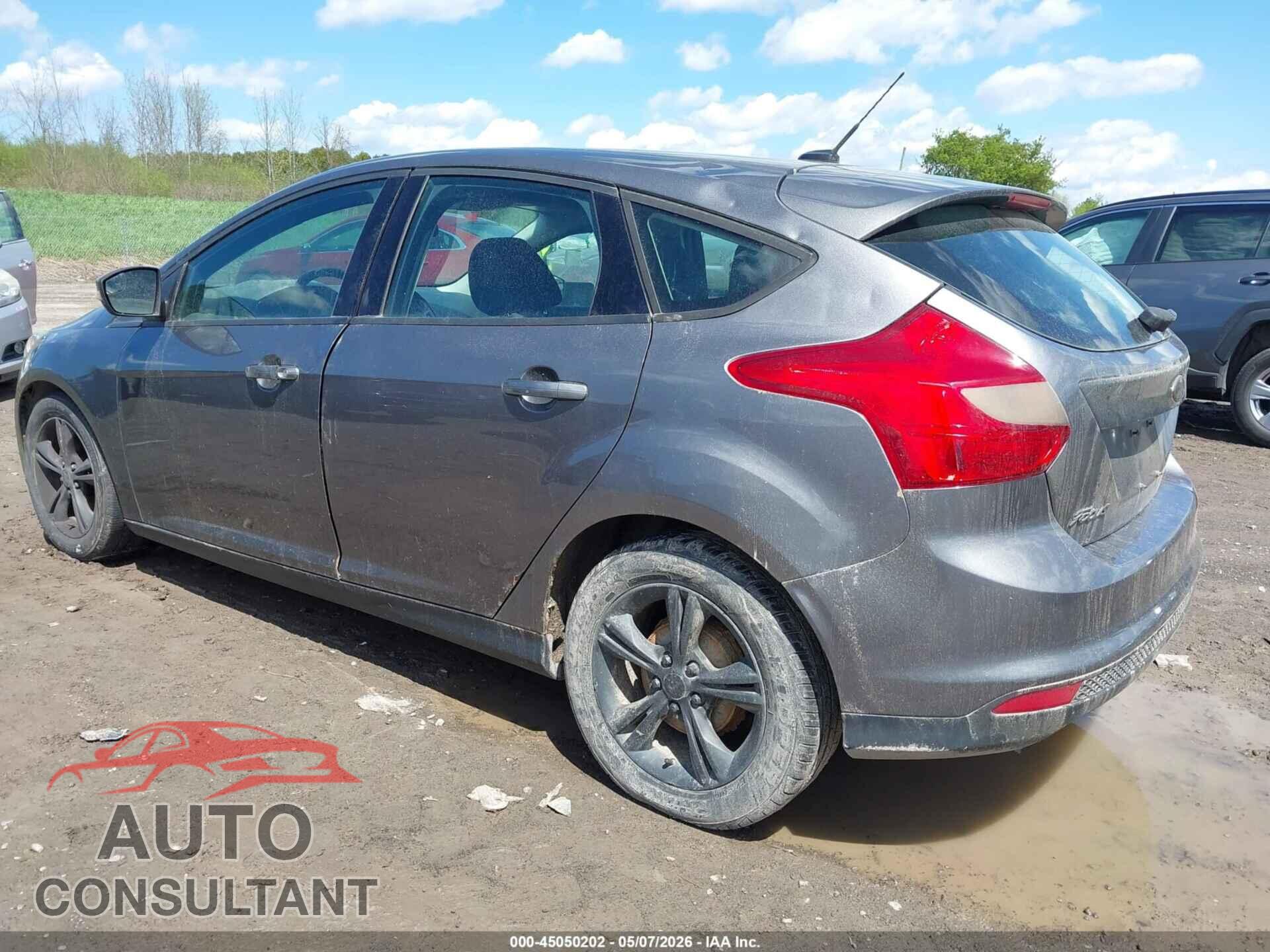 FORD FOCUS 2013 - 1FADP3K23DL299717