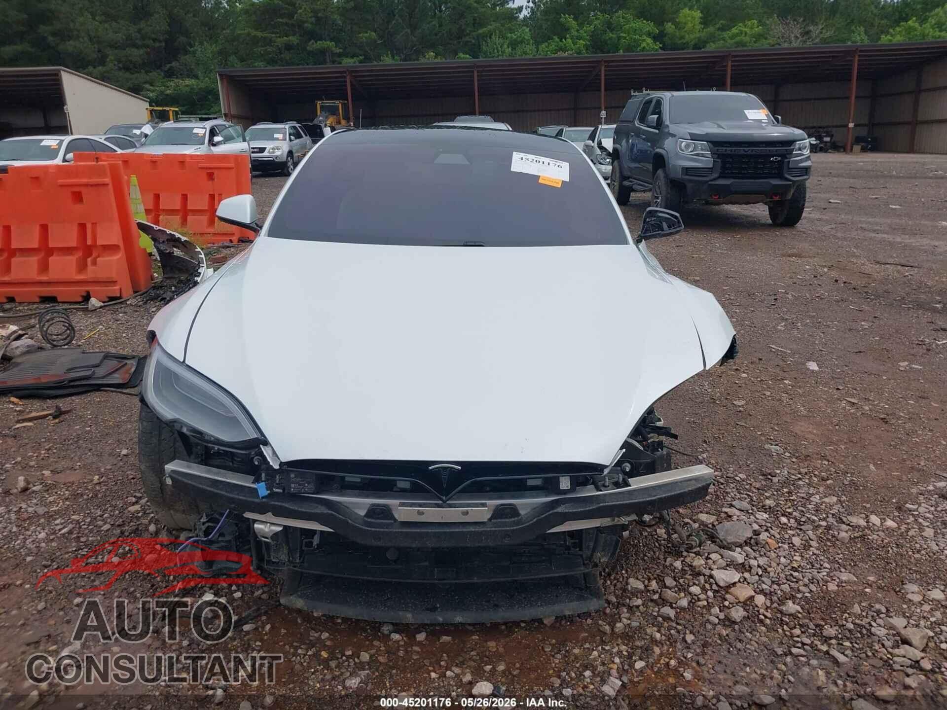 TESLA MODEL S 2021 - 5YJSA1E52MF443256