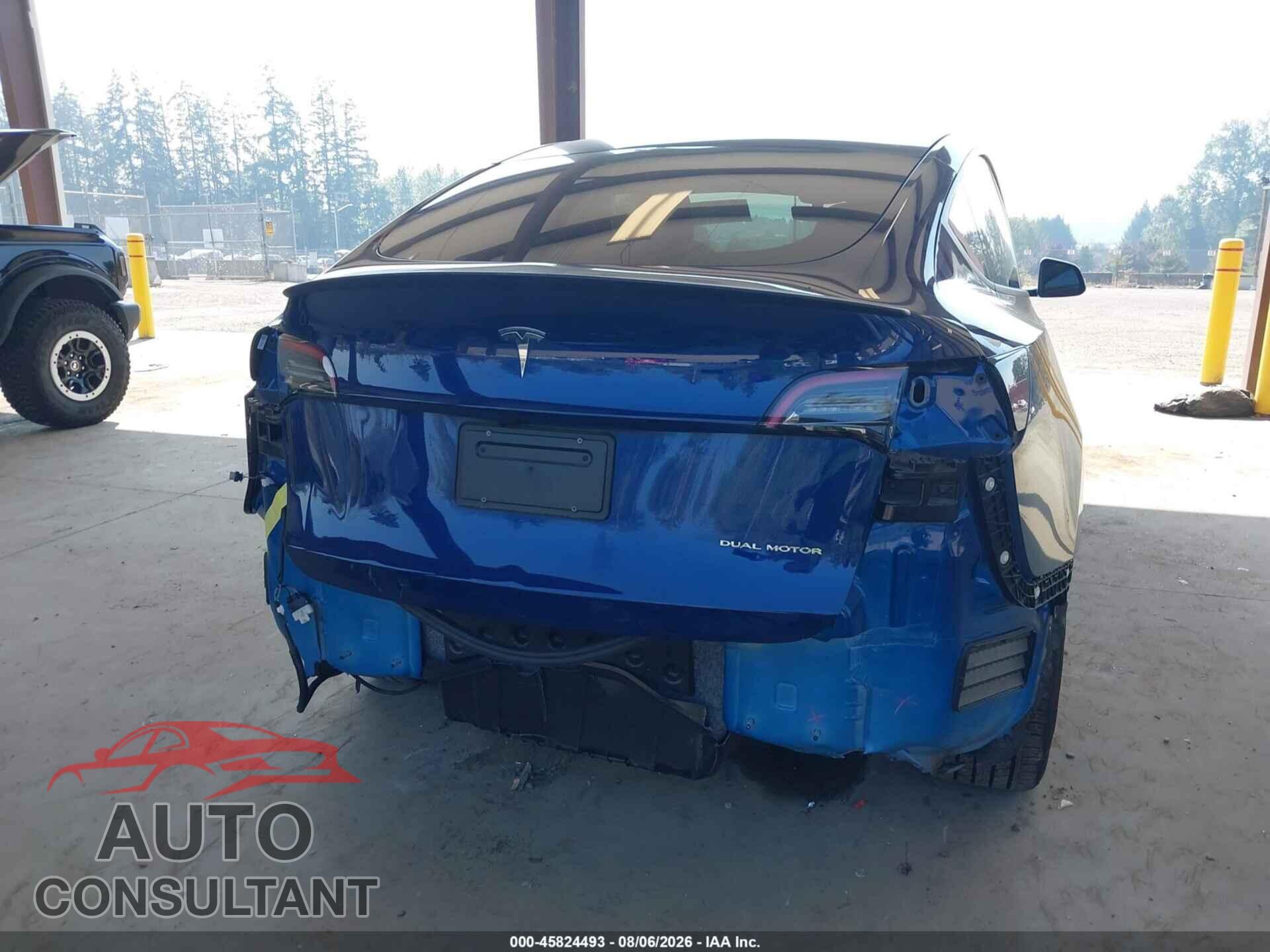 TESLA MODEL Y 2024 - 7SAYGDEE5RF007733