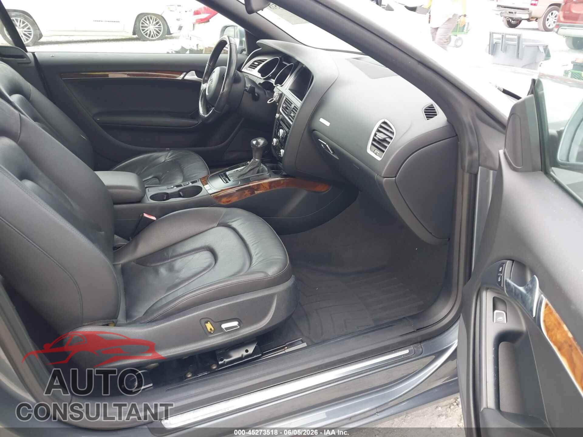 AUDI A5 2013 - WAUCFAFH9DN004715