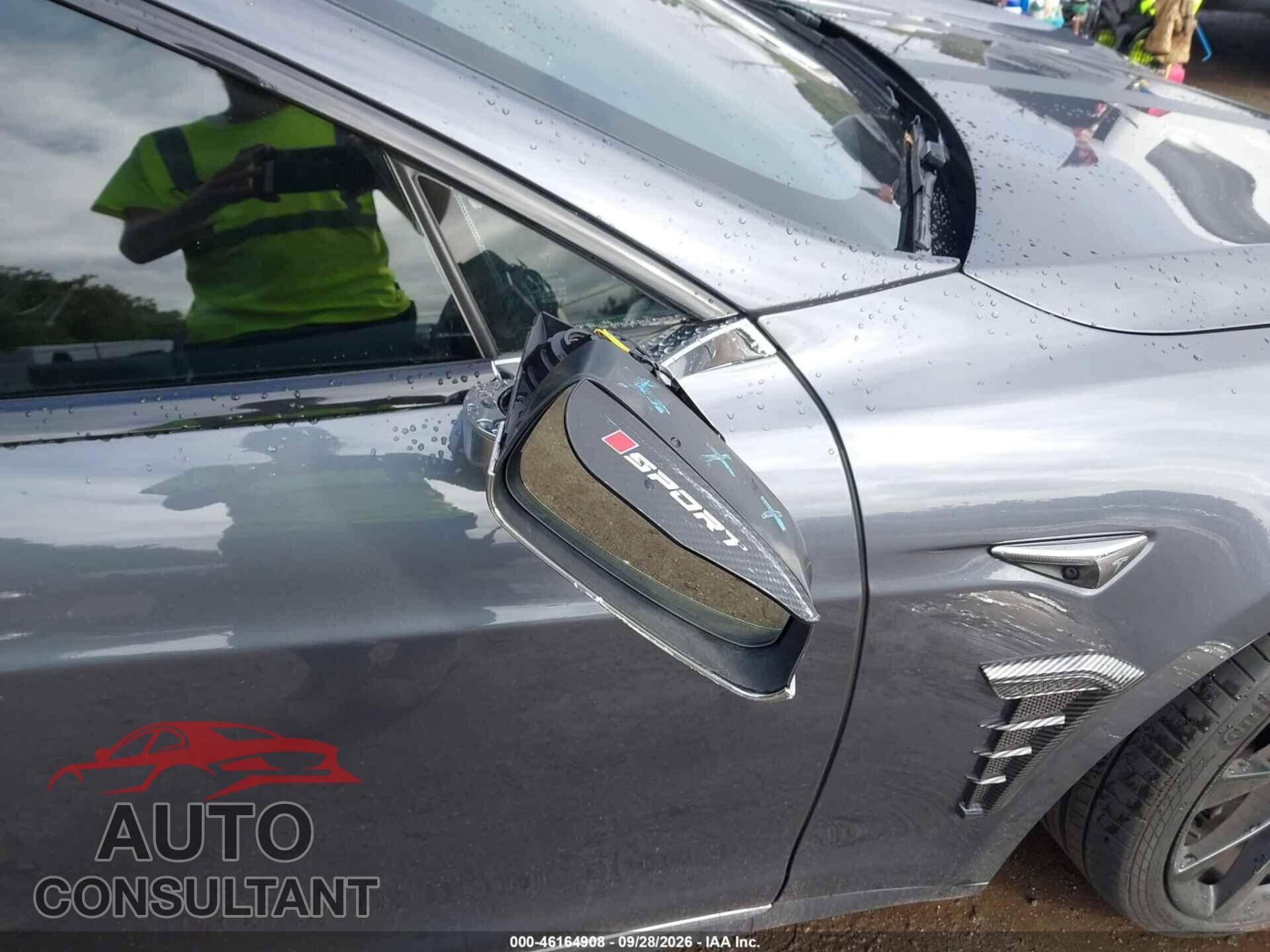 TESLA MODEL S 2017 - 5YJSA1E22HF199779
