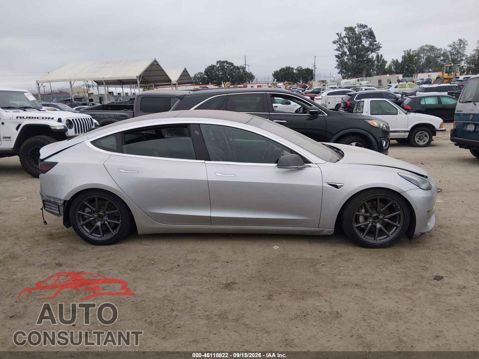 TESLA MODEL 3 2018 - 5YJ3E1EB2JF093332