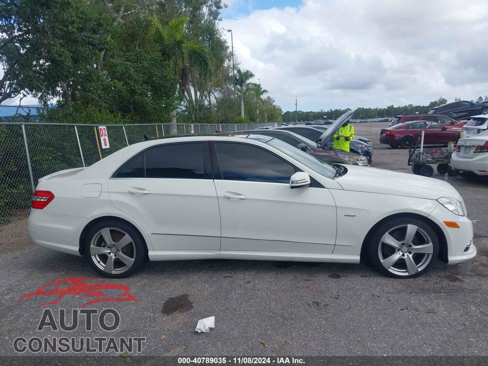MERCEDES-BENZ E 350 2012 - WDDHF5KBXCA587437