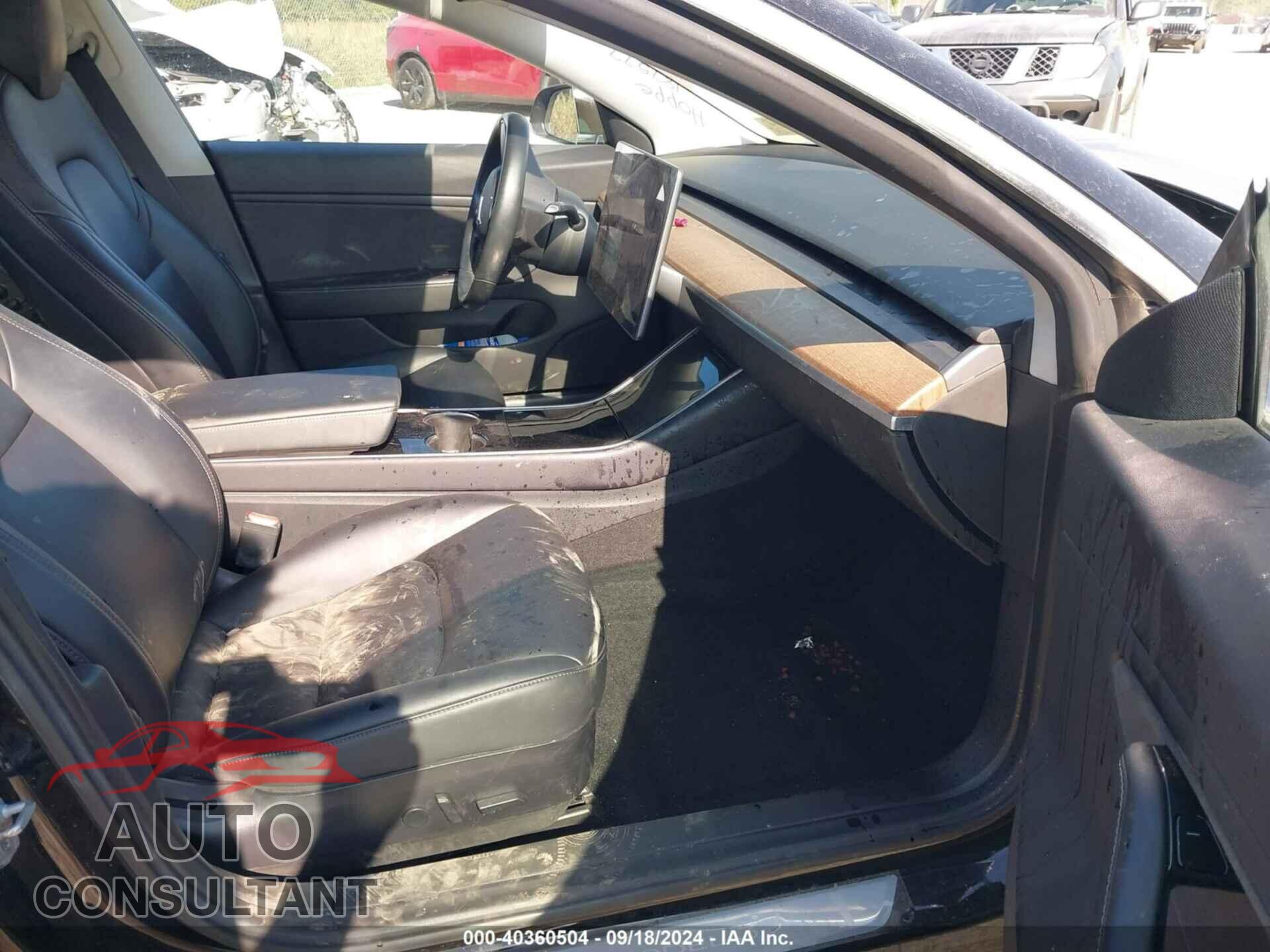 TESLA MODEL 3 2019 - 5YJ3E1EA5KF297910