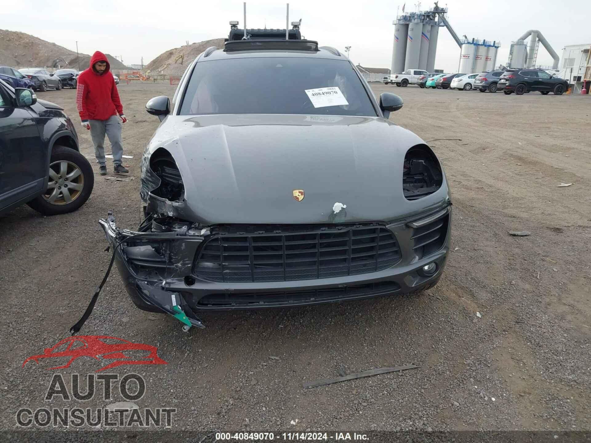 PORSCHE MACAN 2017 - WP1AA2A59HLB09217