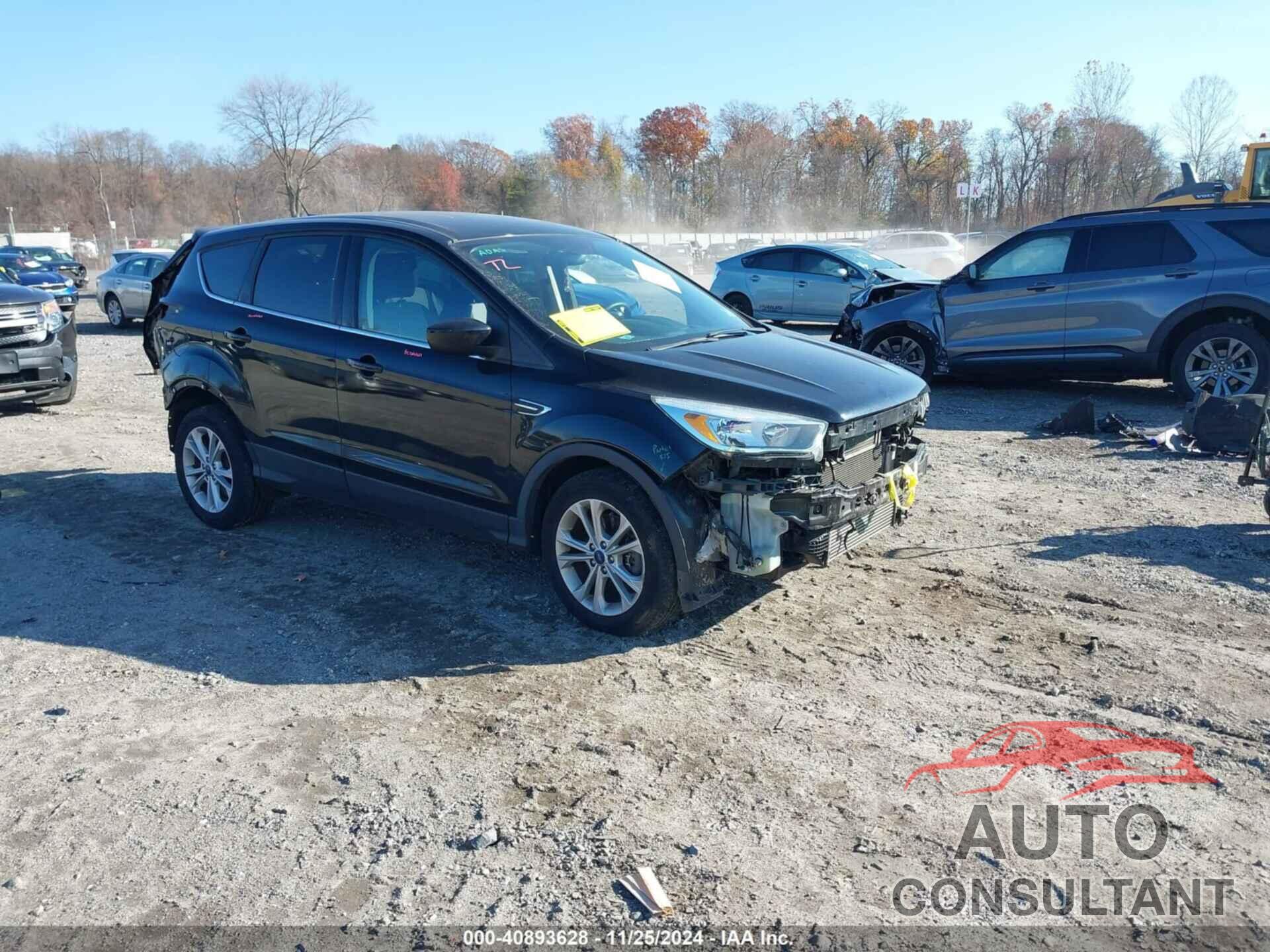 FORD ESCAPE 2017 - 1FMCU0G98HUB28265