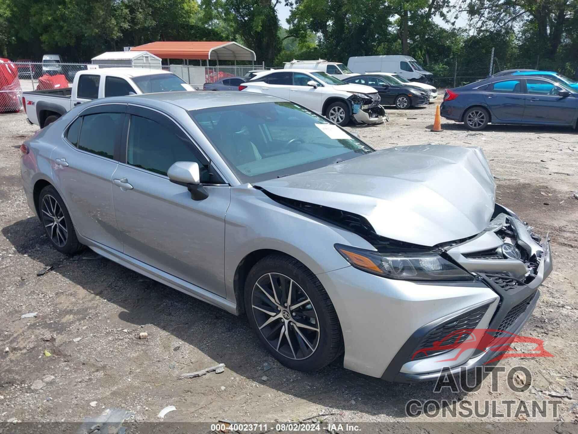 TOYOTA CAMRY 2021 - 4T1G11AK4MU573141