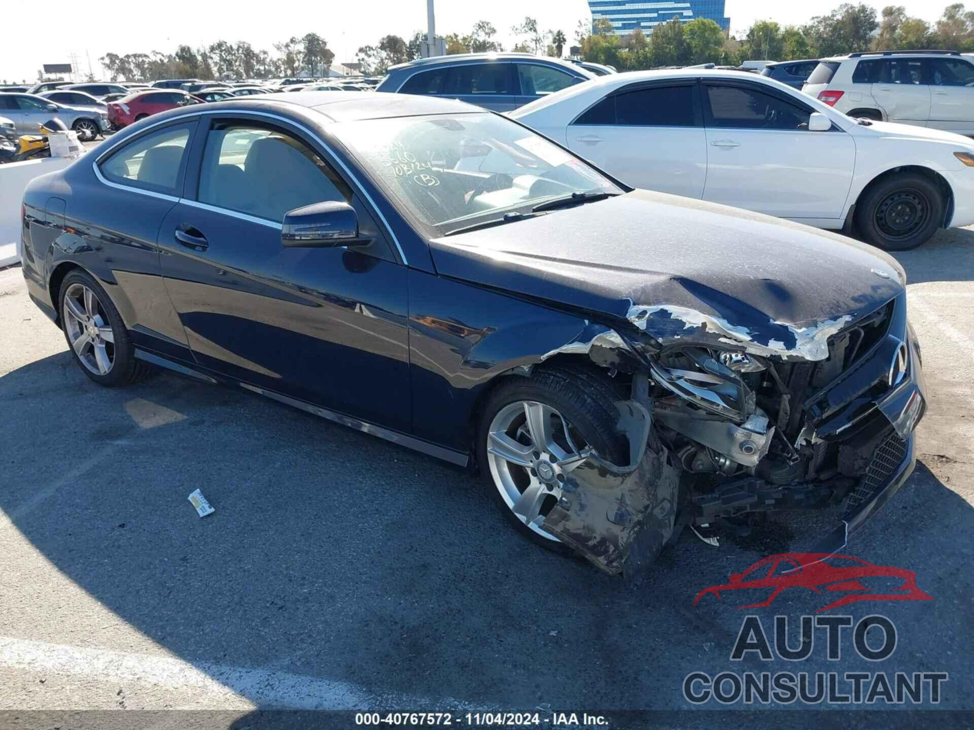 MERCEDES-BENZ C 250 2015 - WDDGJ4HB7FG402631
