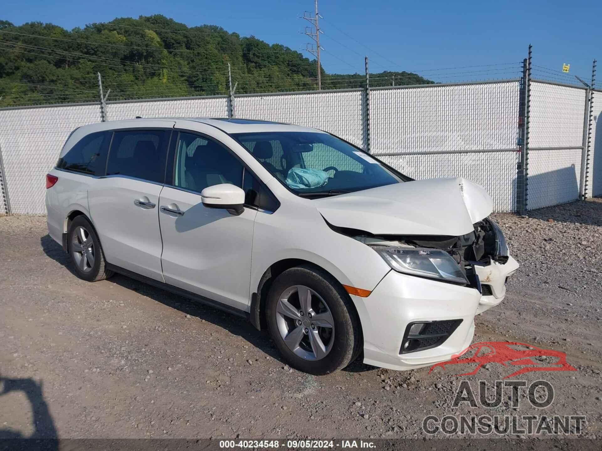 HONDA ODYSSEY 2018 - 5FNRL6H77JB106385