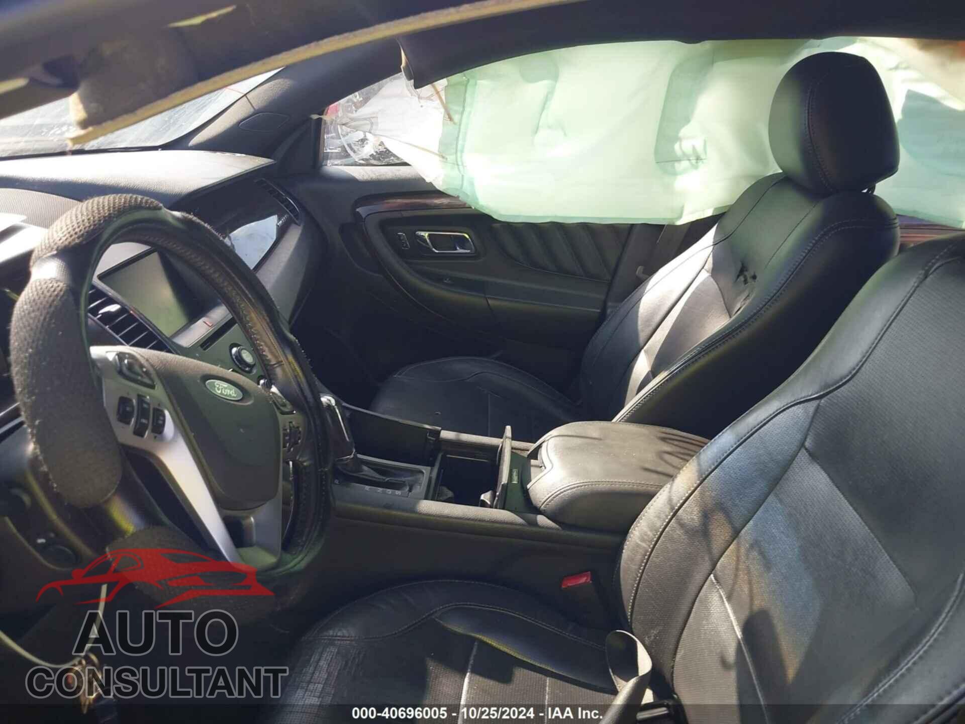 FORD TAURUS 2015 - 1FAHP2F83FG118461
