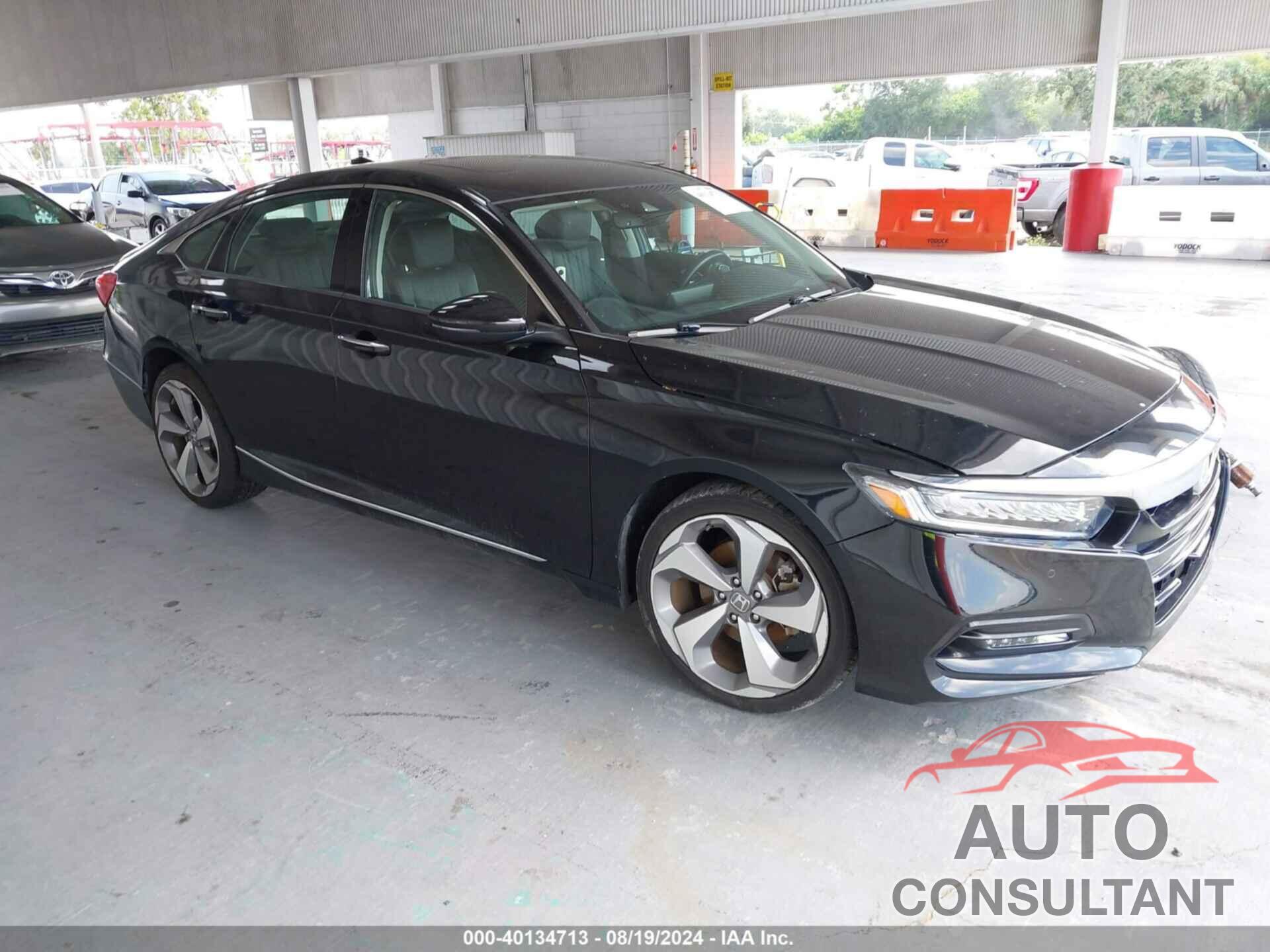 HONDA ACCORD 2018 - 1HGCV2F99JA053843