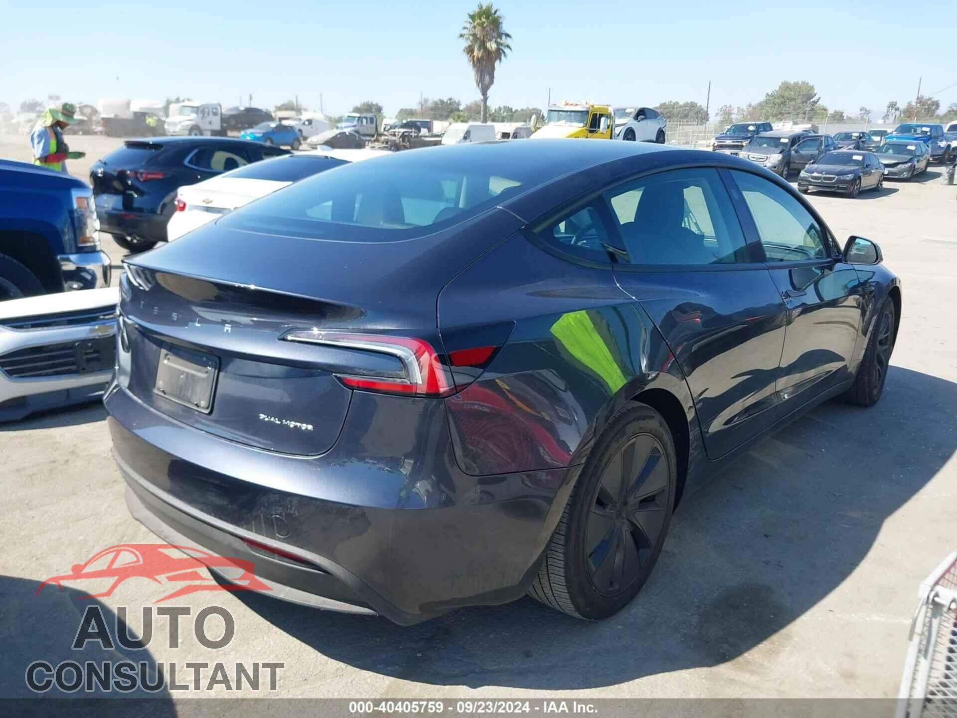 TESLA MODEL 3 2024 - 5YJ3E1EB2RF741859