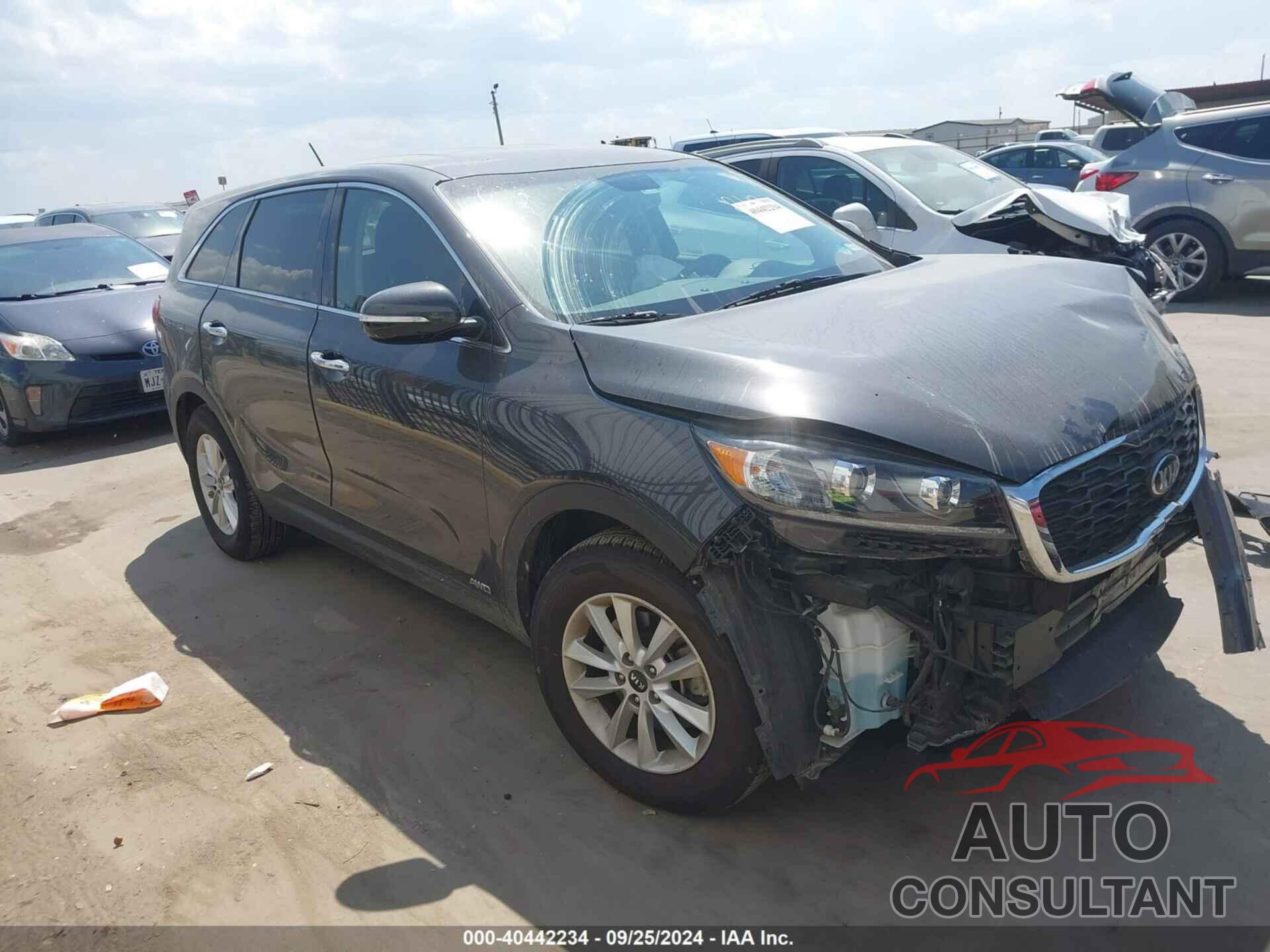 KIA SORENTO 2019 - 5XYPGDA56KG449627
