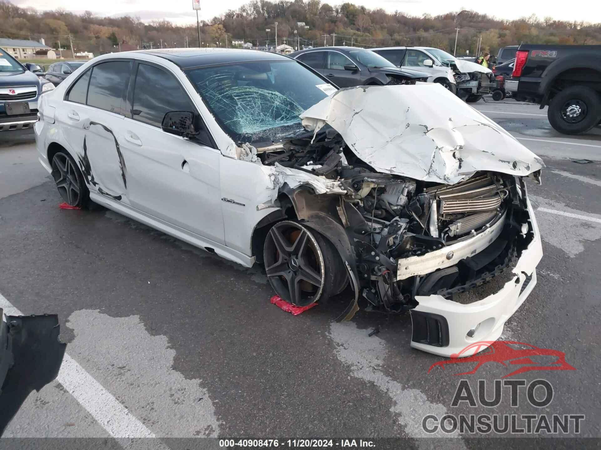 MERCEDES-BENZ C 63 AMG 2009 - WDDGF77X99F319891