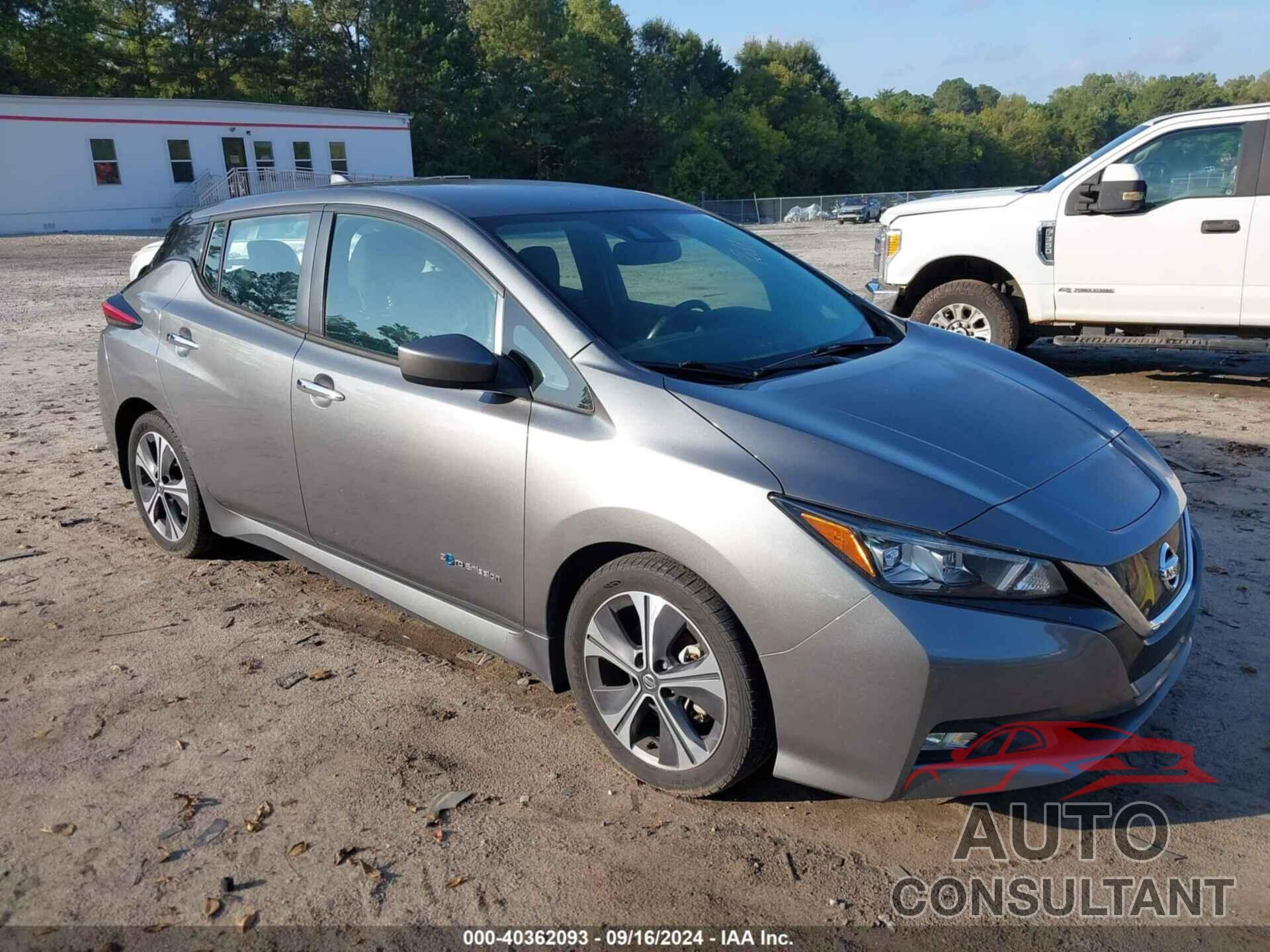 NISSAN LEAF 2018 - 1N4AZ1CP2JC303859