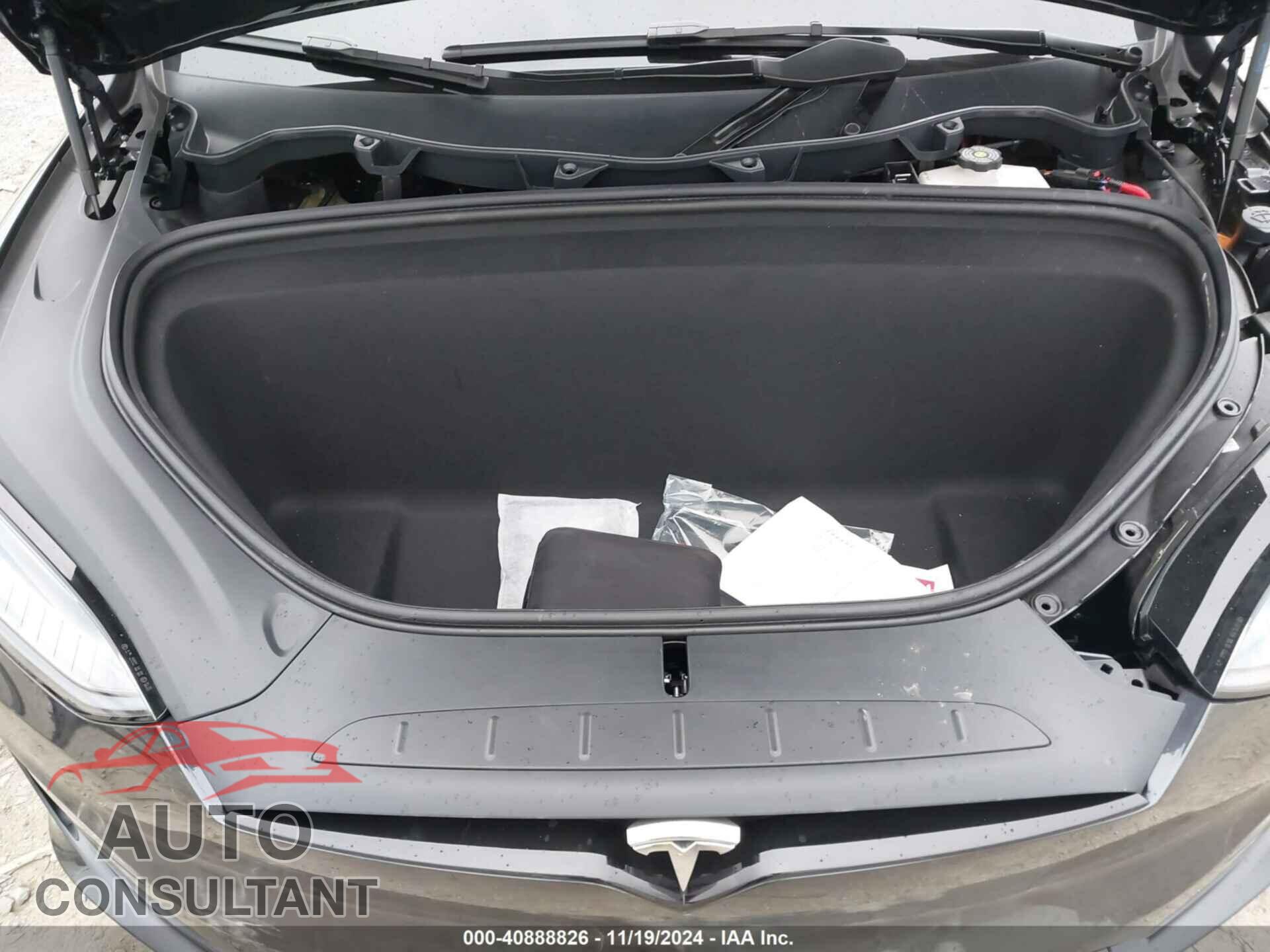 TESLA MODEL X 2024 - 7SAXCBE58RF459073