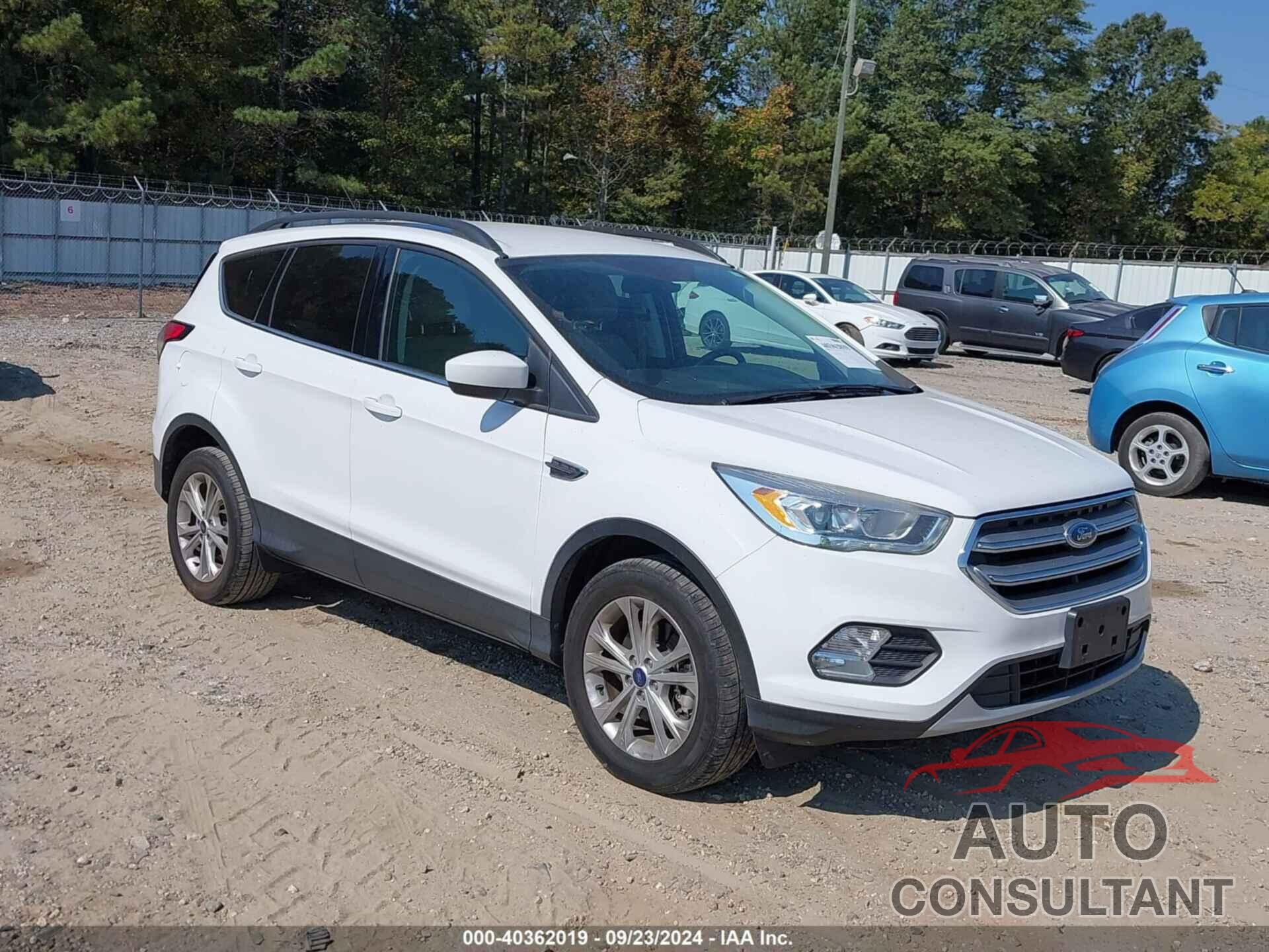 FORD ESCAPE 2017 - 1FMCU9G90HUD68060