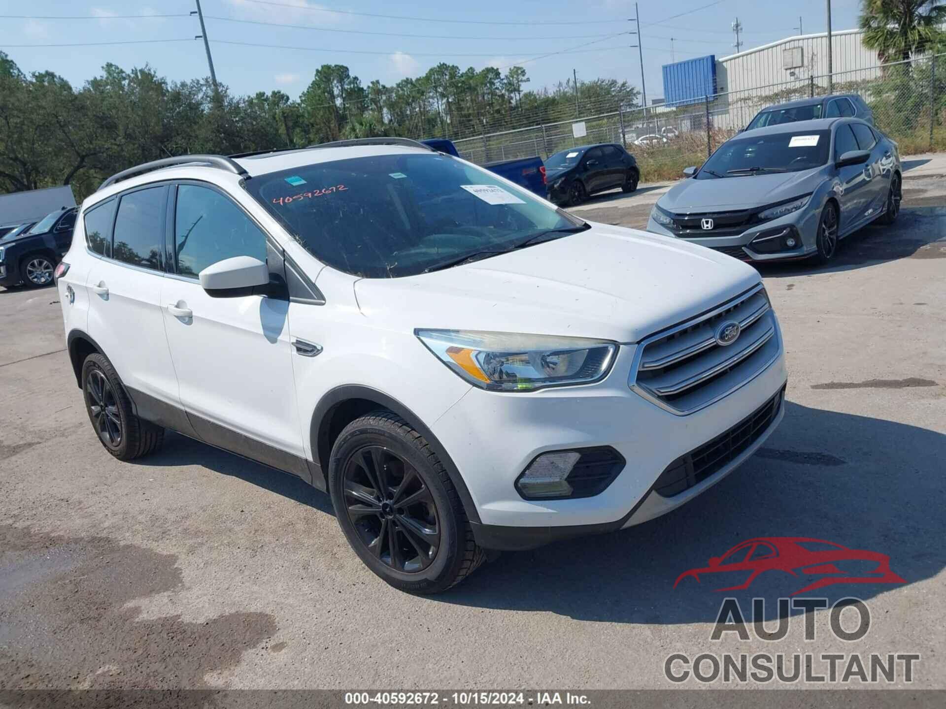 FORD ESCAPE 2018 - 1FMCU0GD1JUA73135