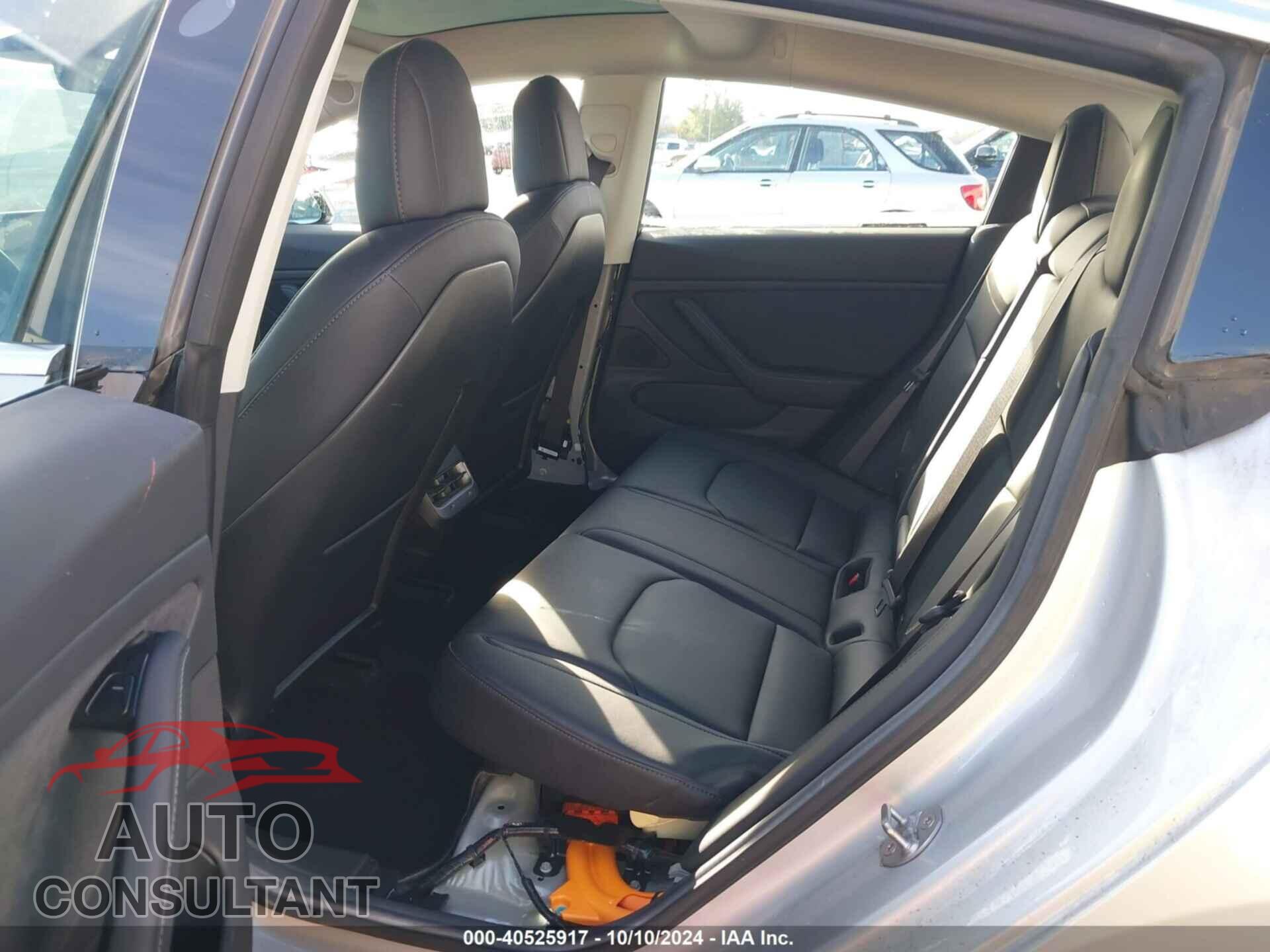 TESLA MODEL 3 2018 - 5YJ3E1EA0JF014313